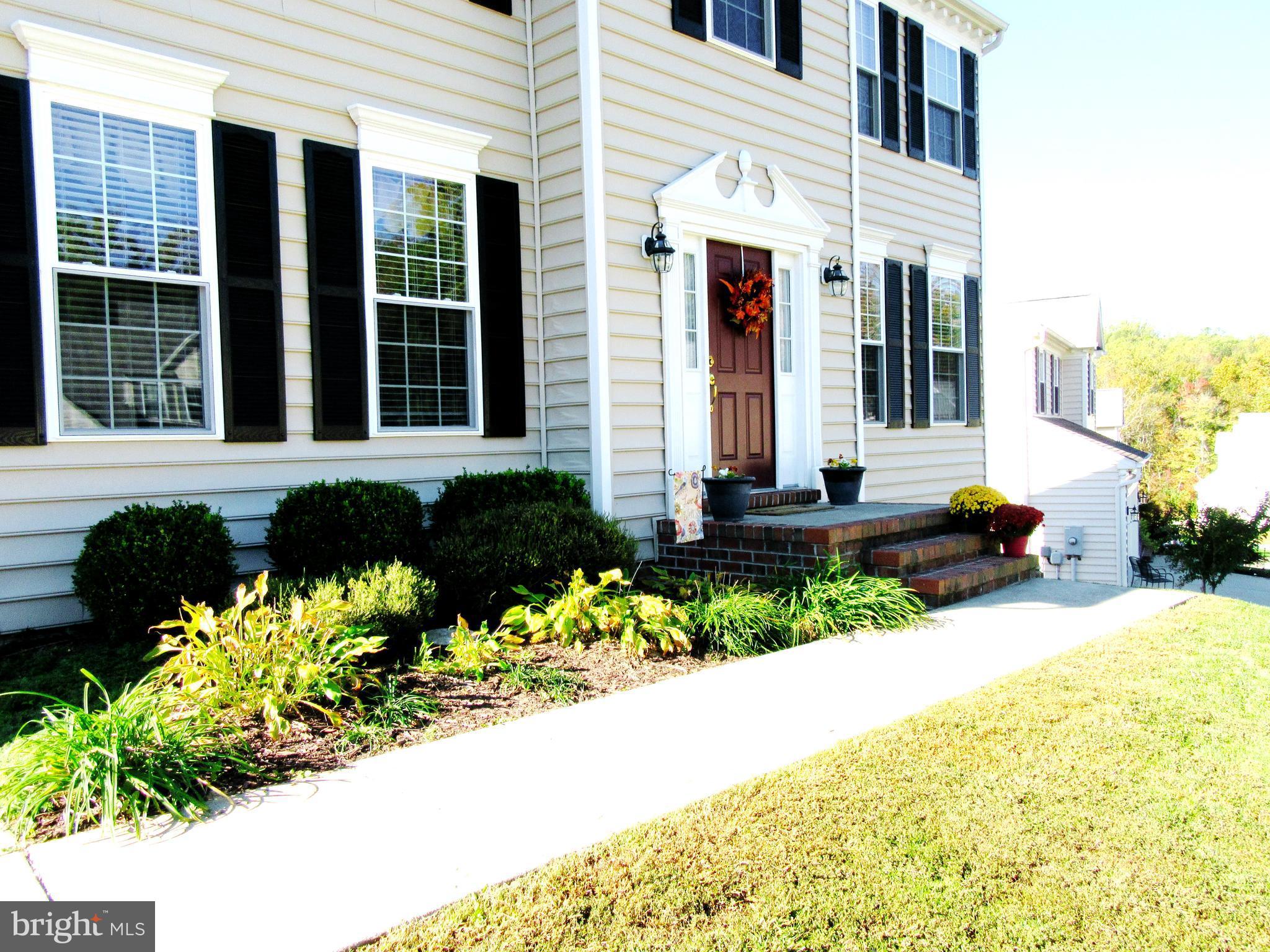 ACADEMY HILLS - Residential Lease