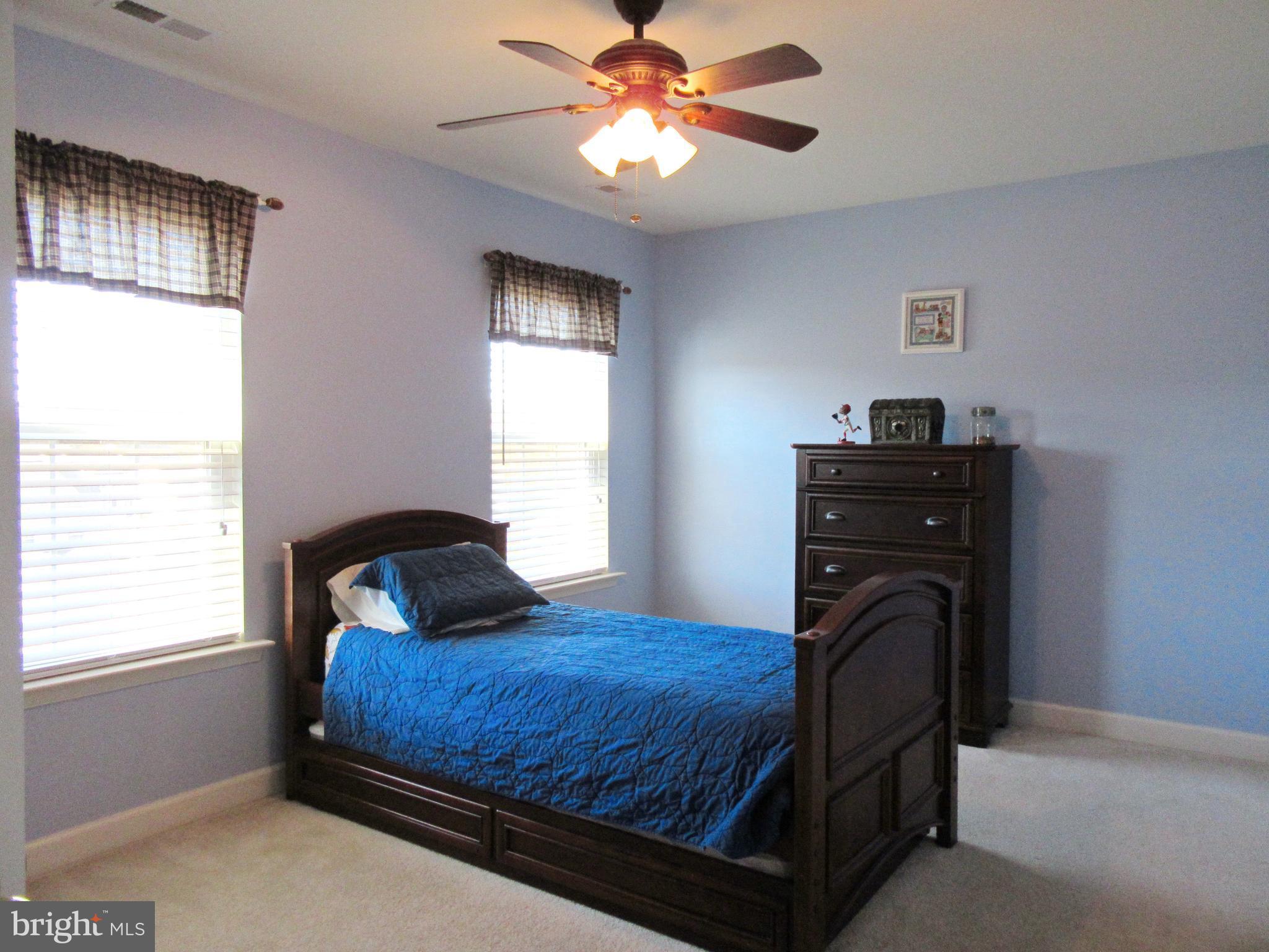 ACADEMY HILLS - Residential Lease