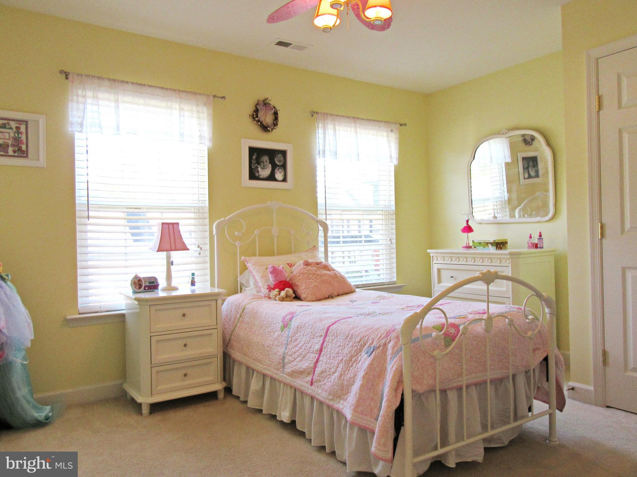 ACADEMY HILLS - Residential Lease