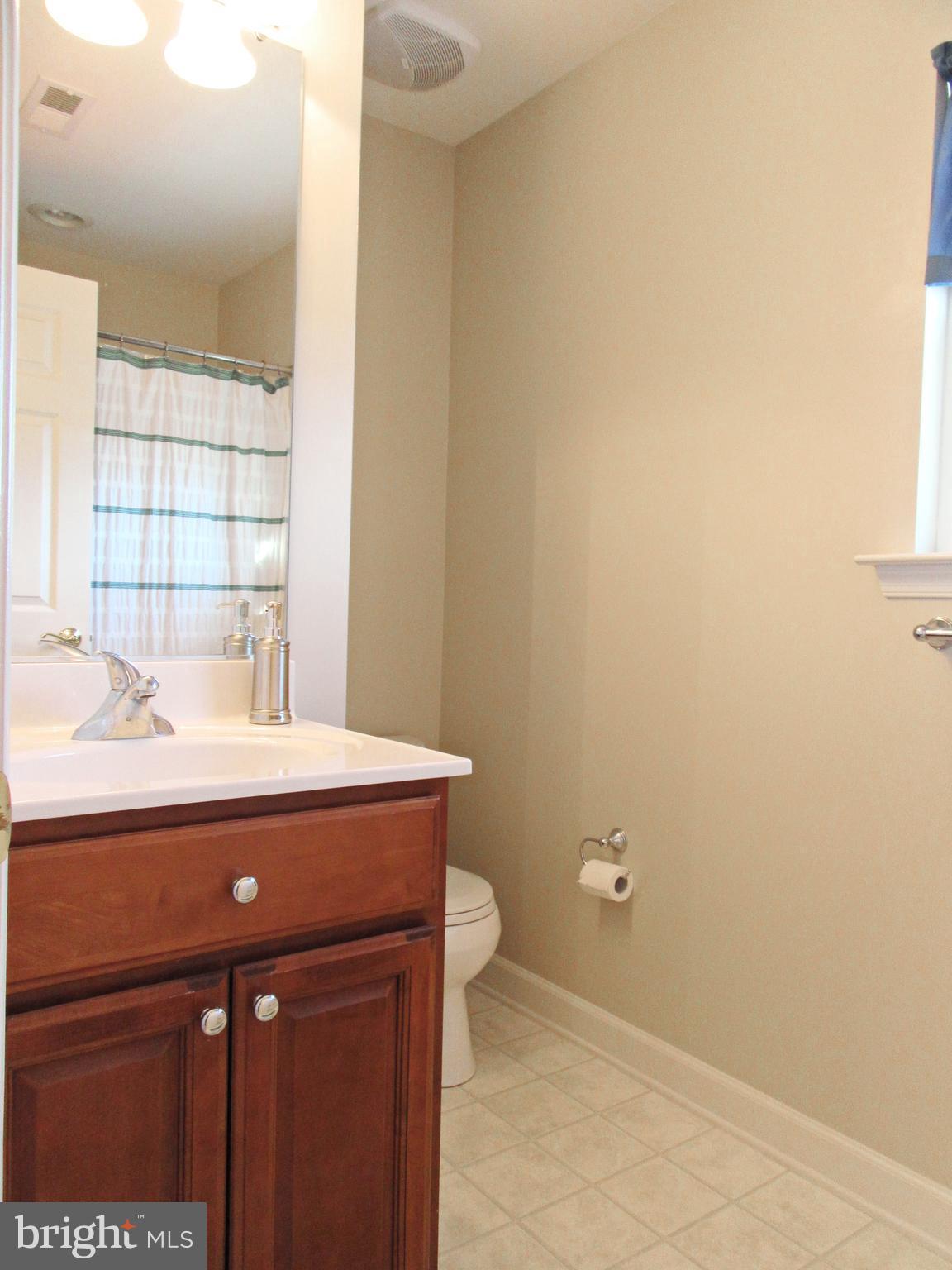 ACADEMY HILLS - Residential Lease