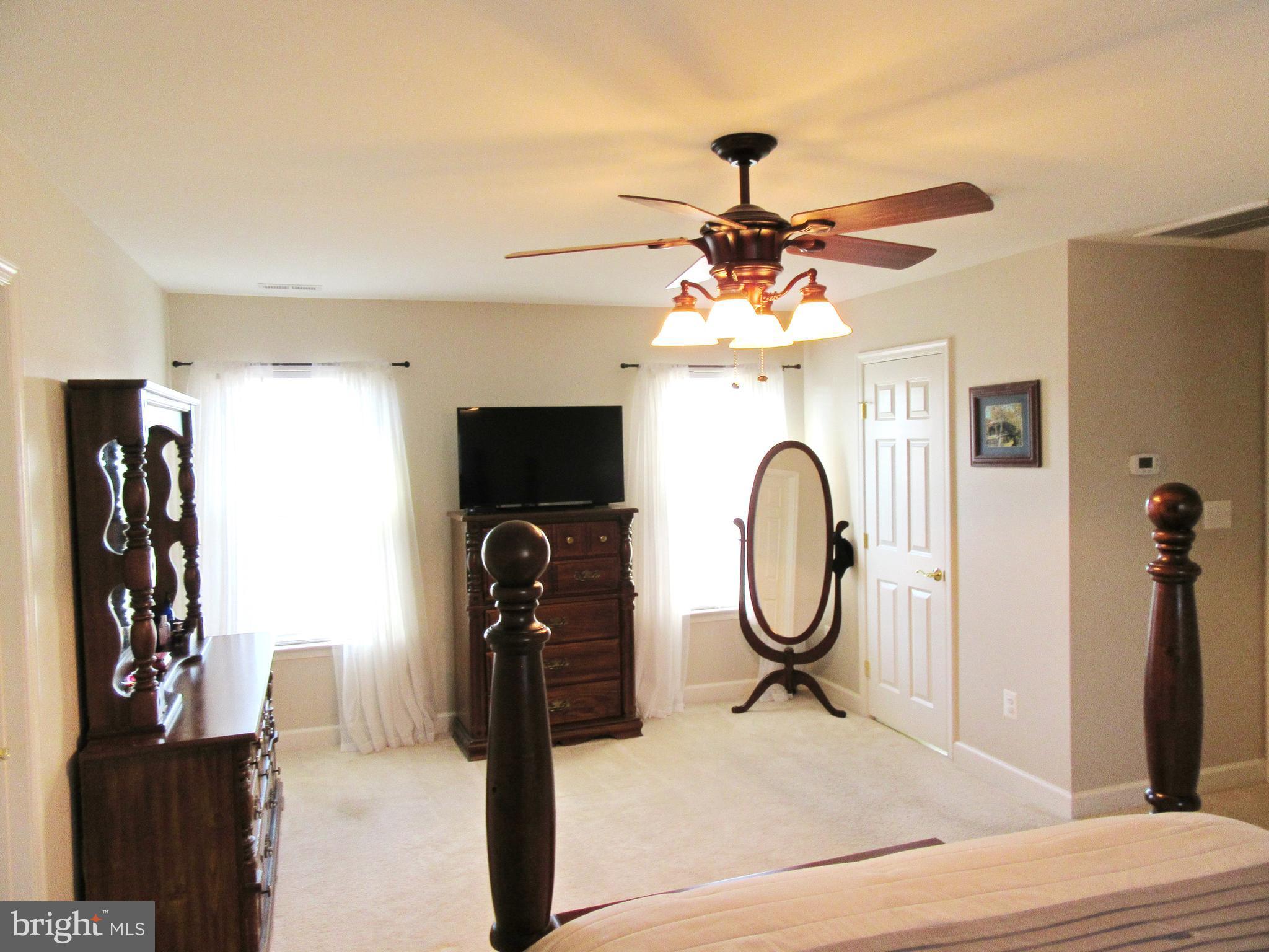 ACADEMY HILLS - Residential Lease