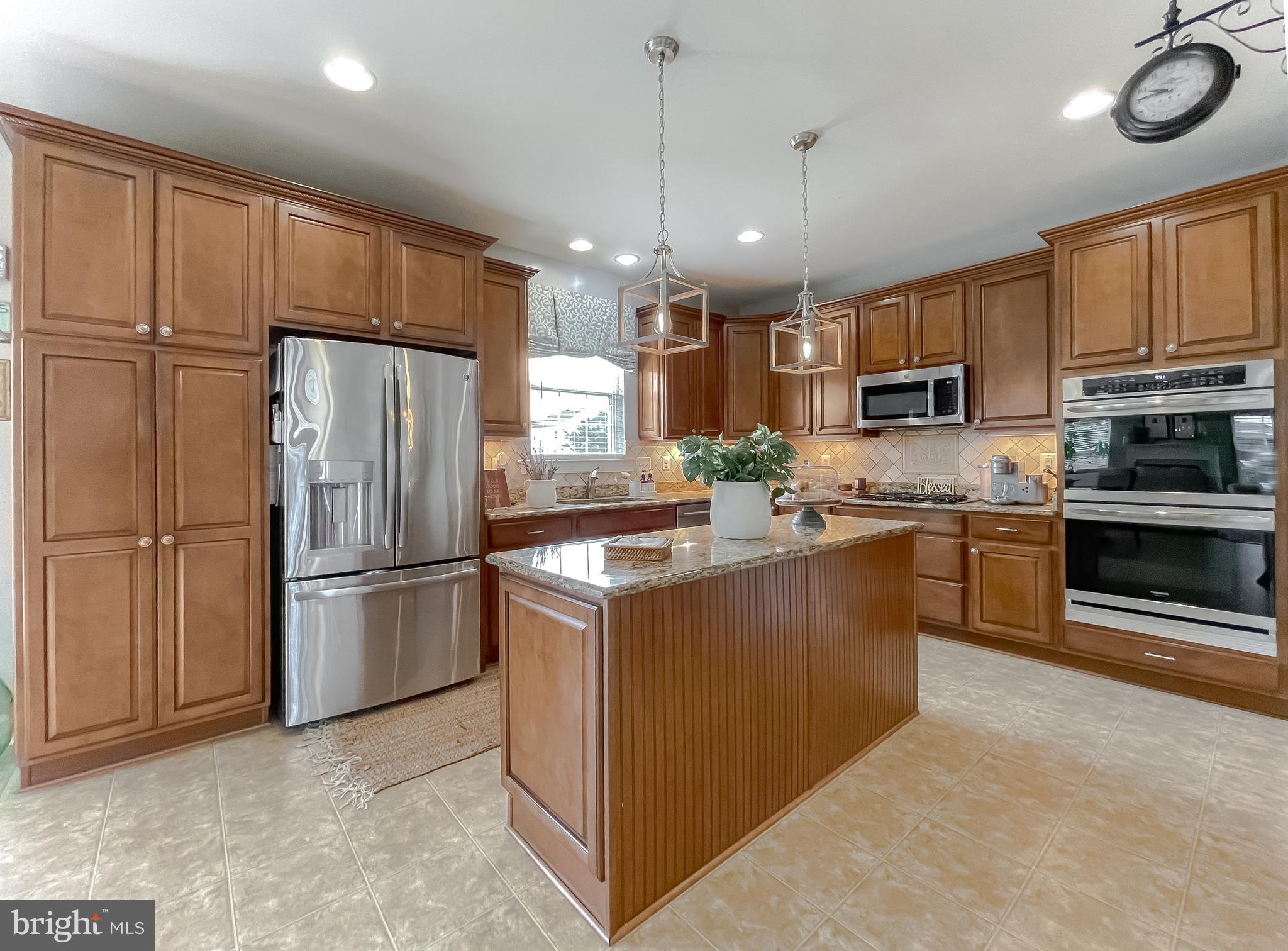 LEONARDS GRANT - Residential