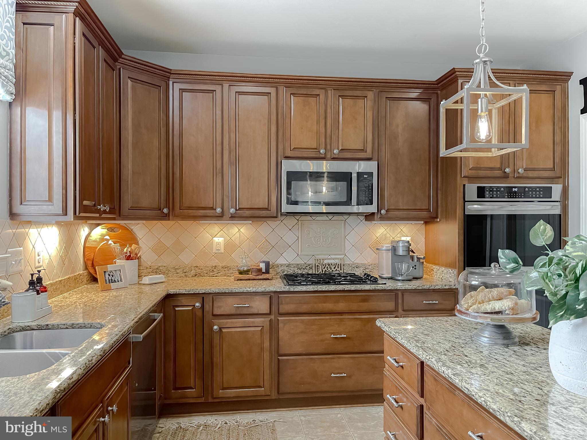 LEONARDS GRANT - Residential