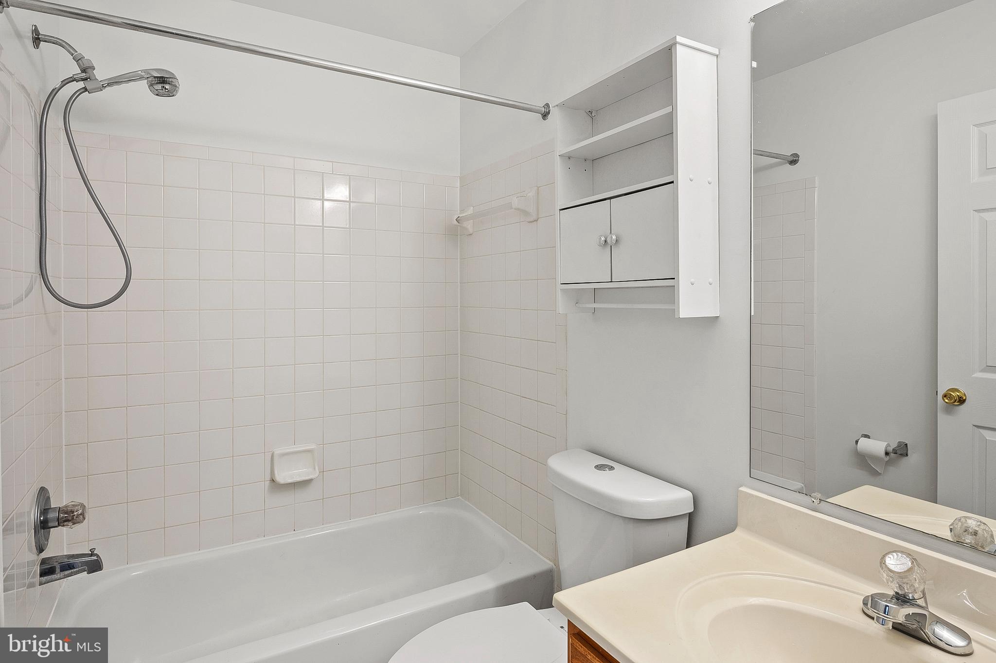 CEDAR GROVE AT CROFTON - Residential Lease