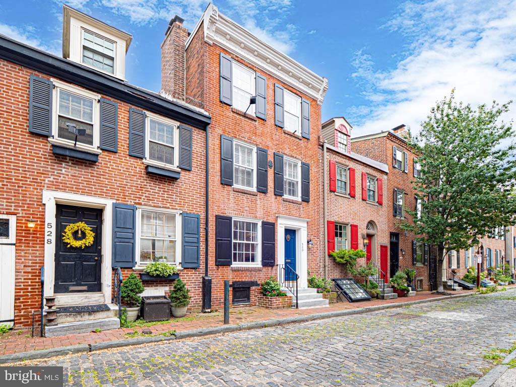 SOCIETY HILL - Residential