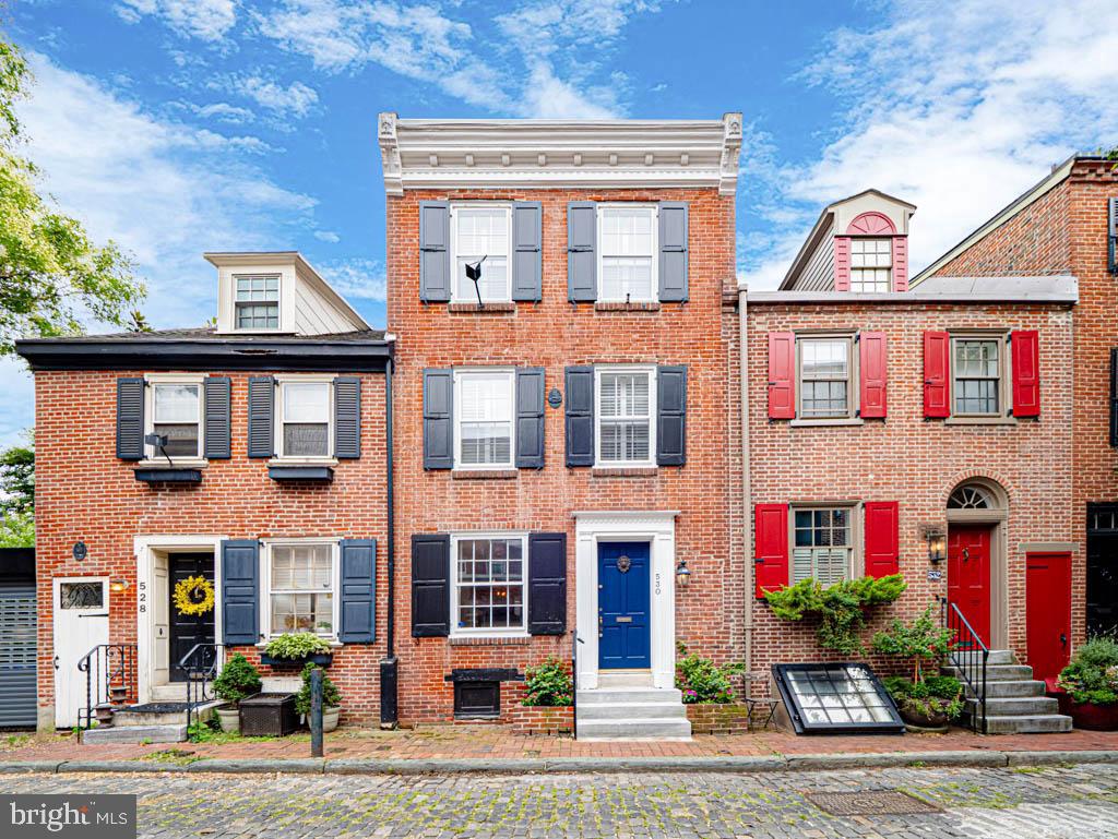 SOCIETY HILL - Residential