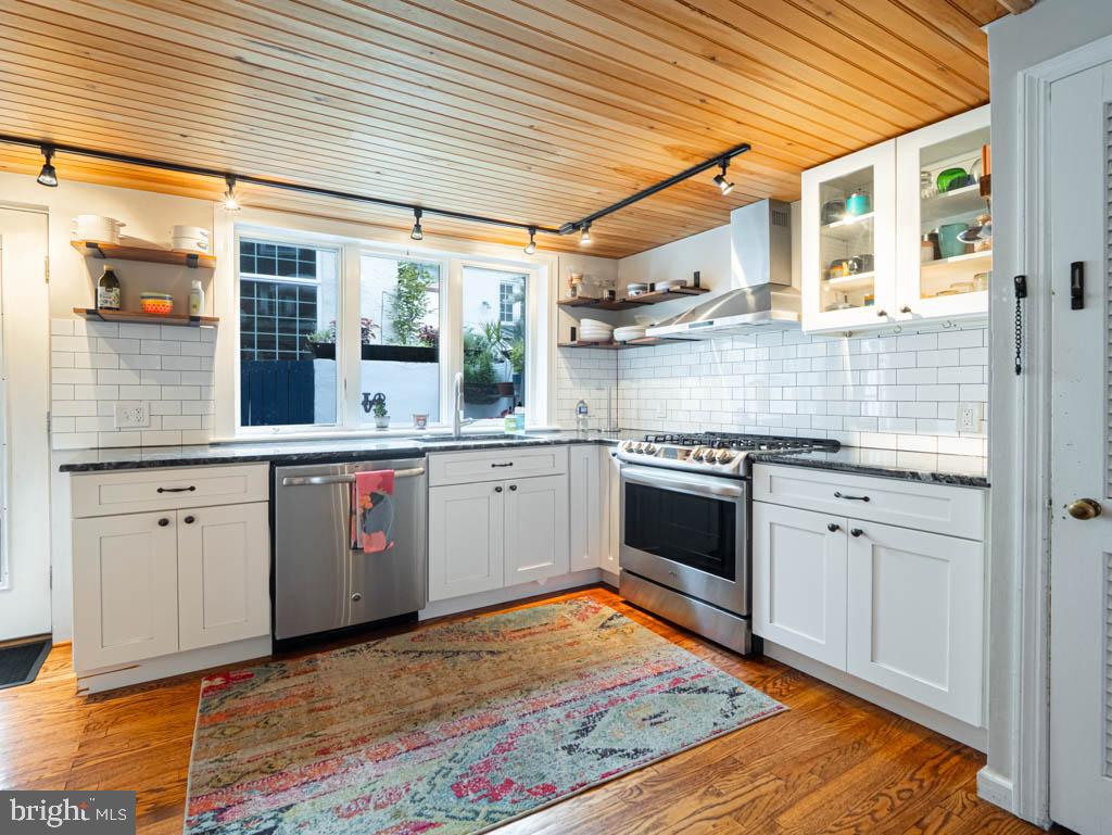 SOCIETY HILL - Residential