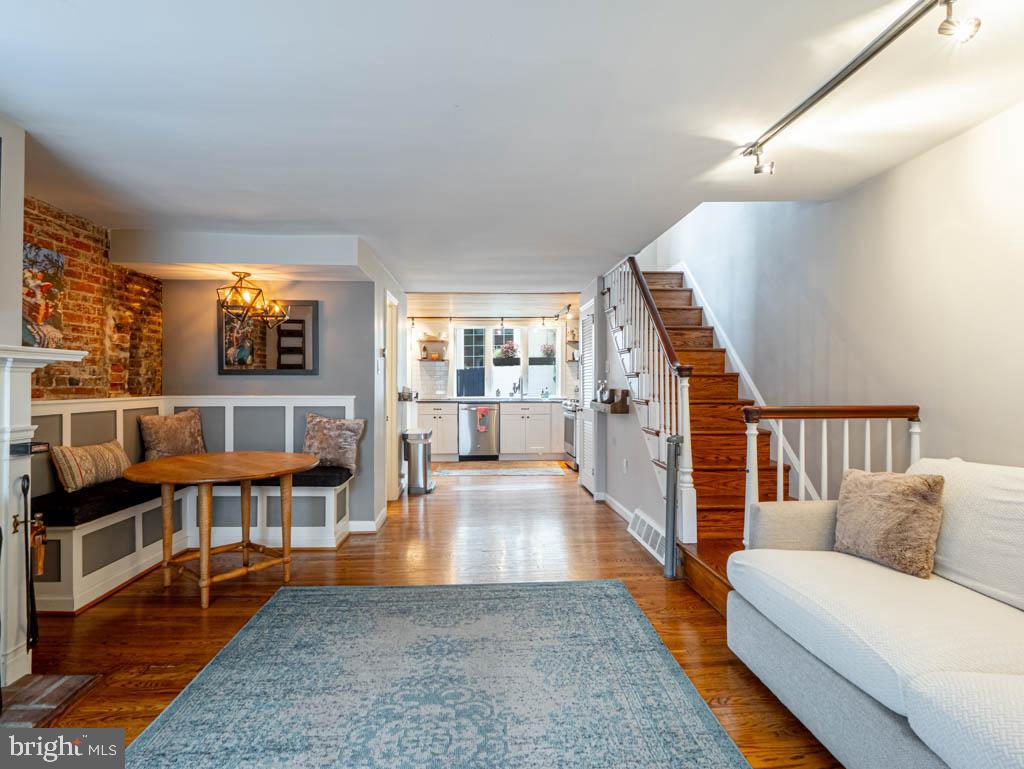 SOCIETY HILL - Residential