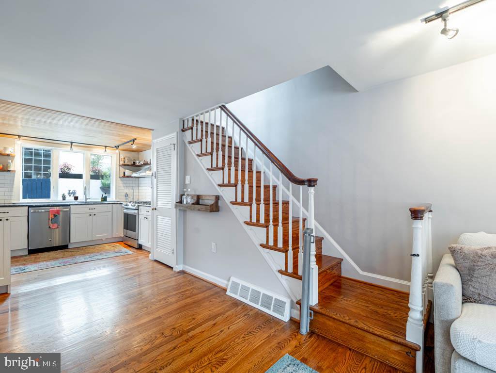 SOCIETY HILL - Residential