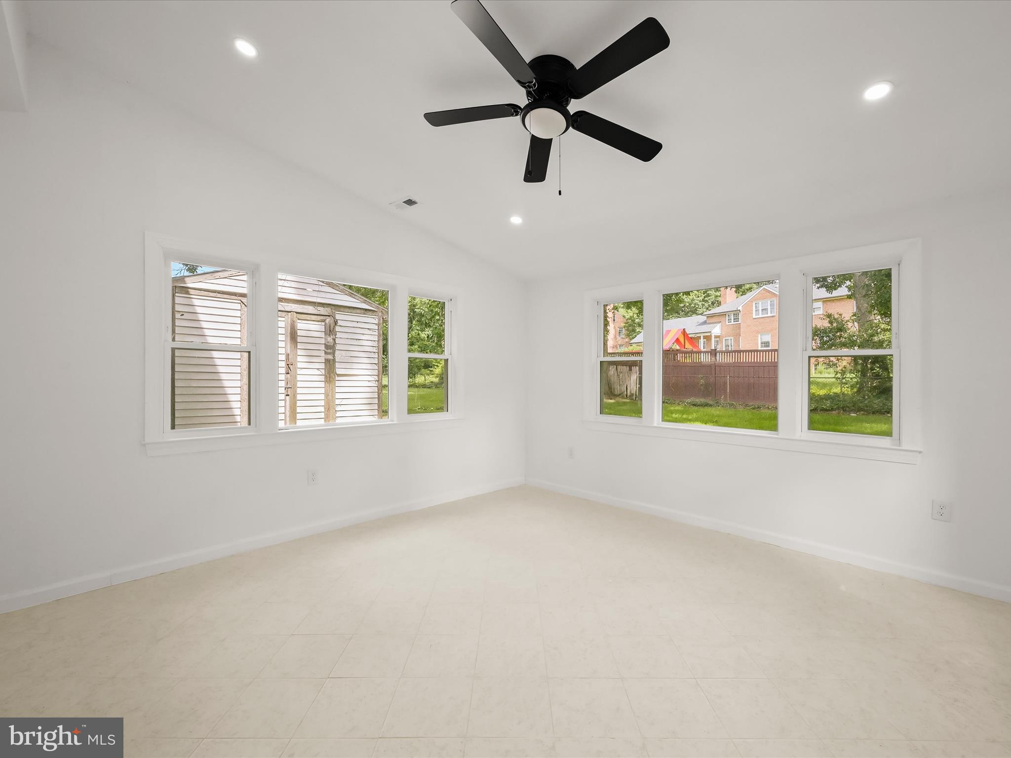 UNIVERSITY PARK - Residential