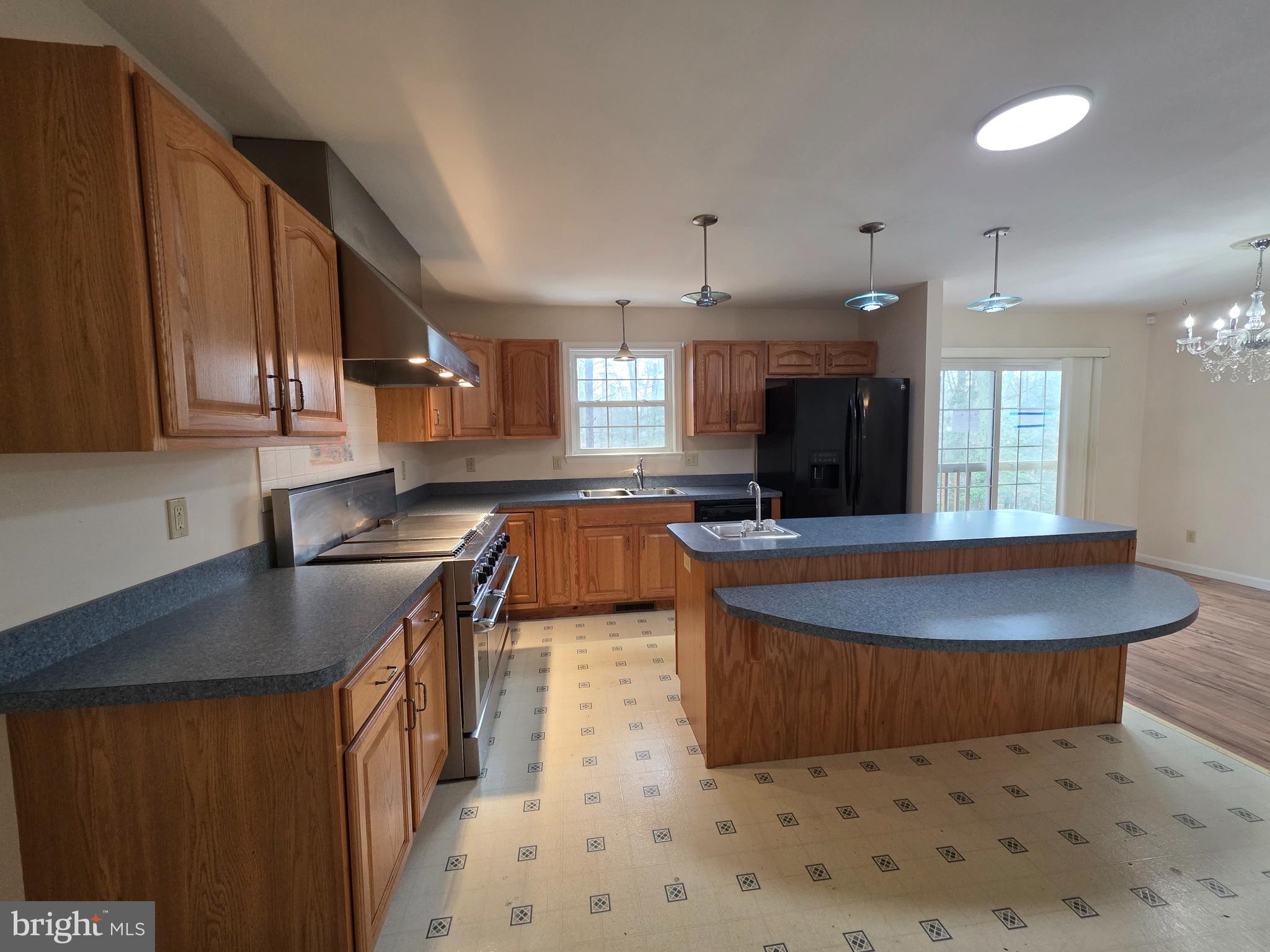 ALEMAR ACRES - Residential