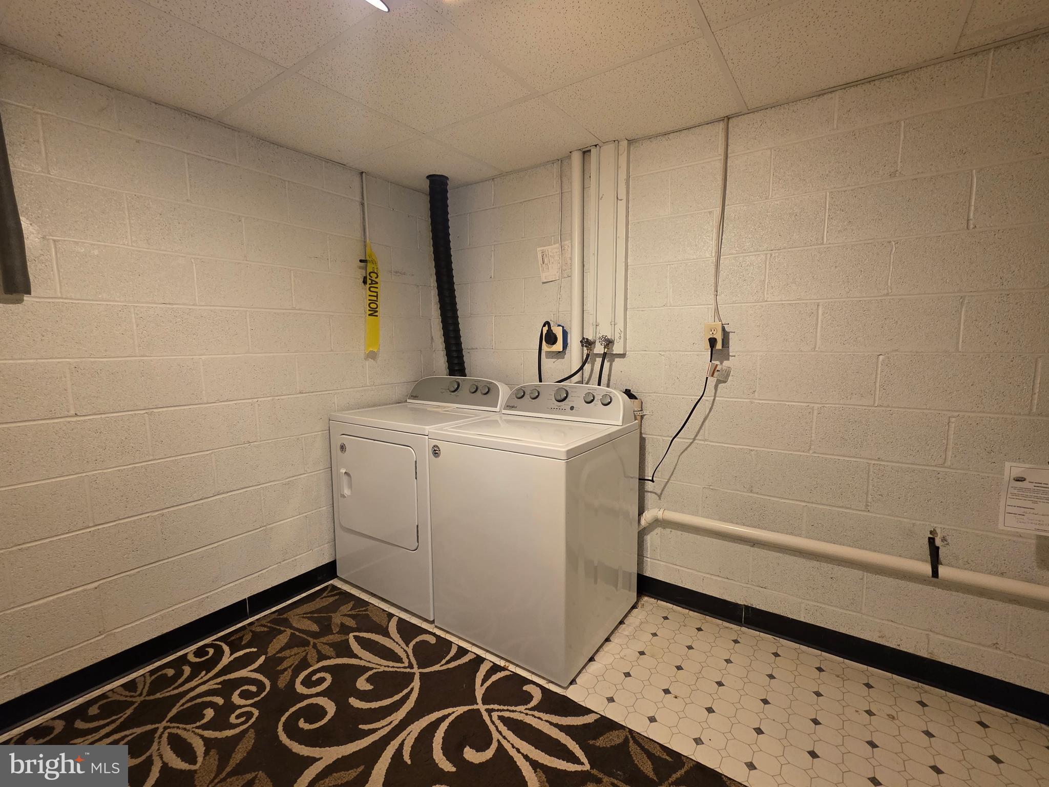 ALEMAR ACRES - Residential