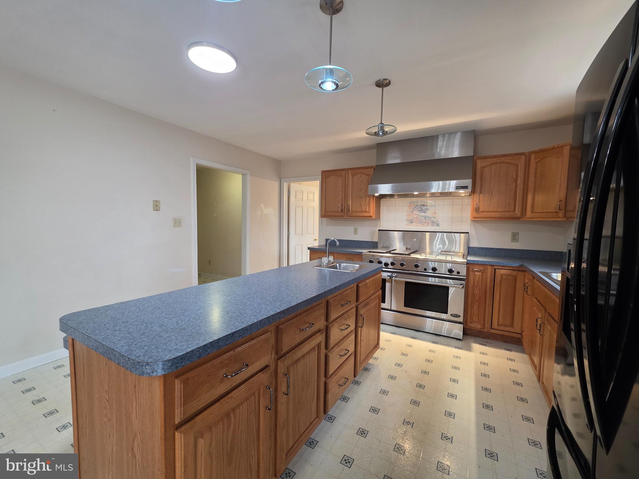 ALEMAR ACRES - Residential