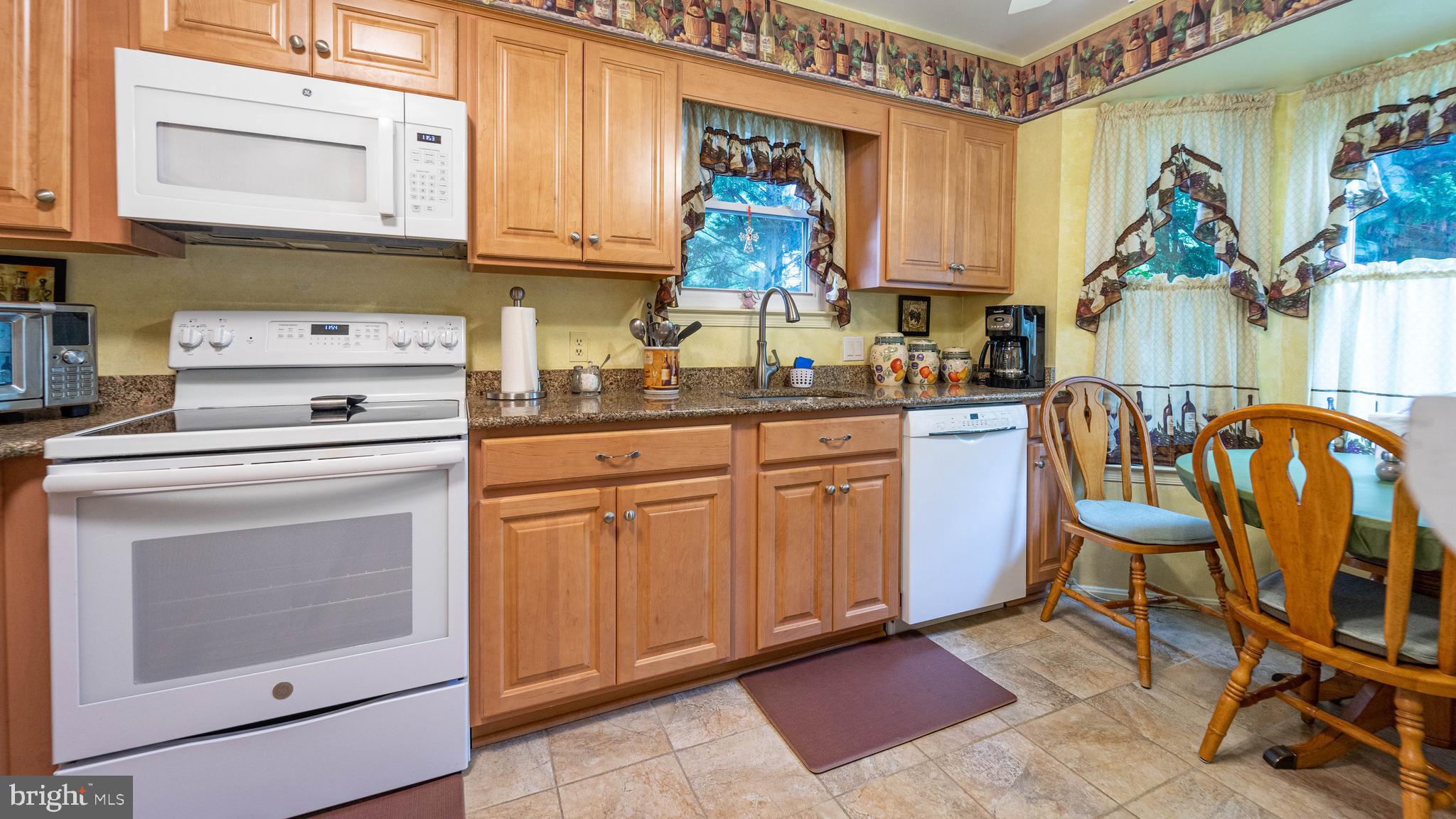 CARRIAGE HILL - Residential