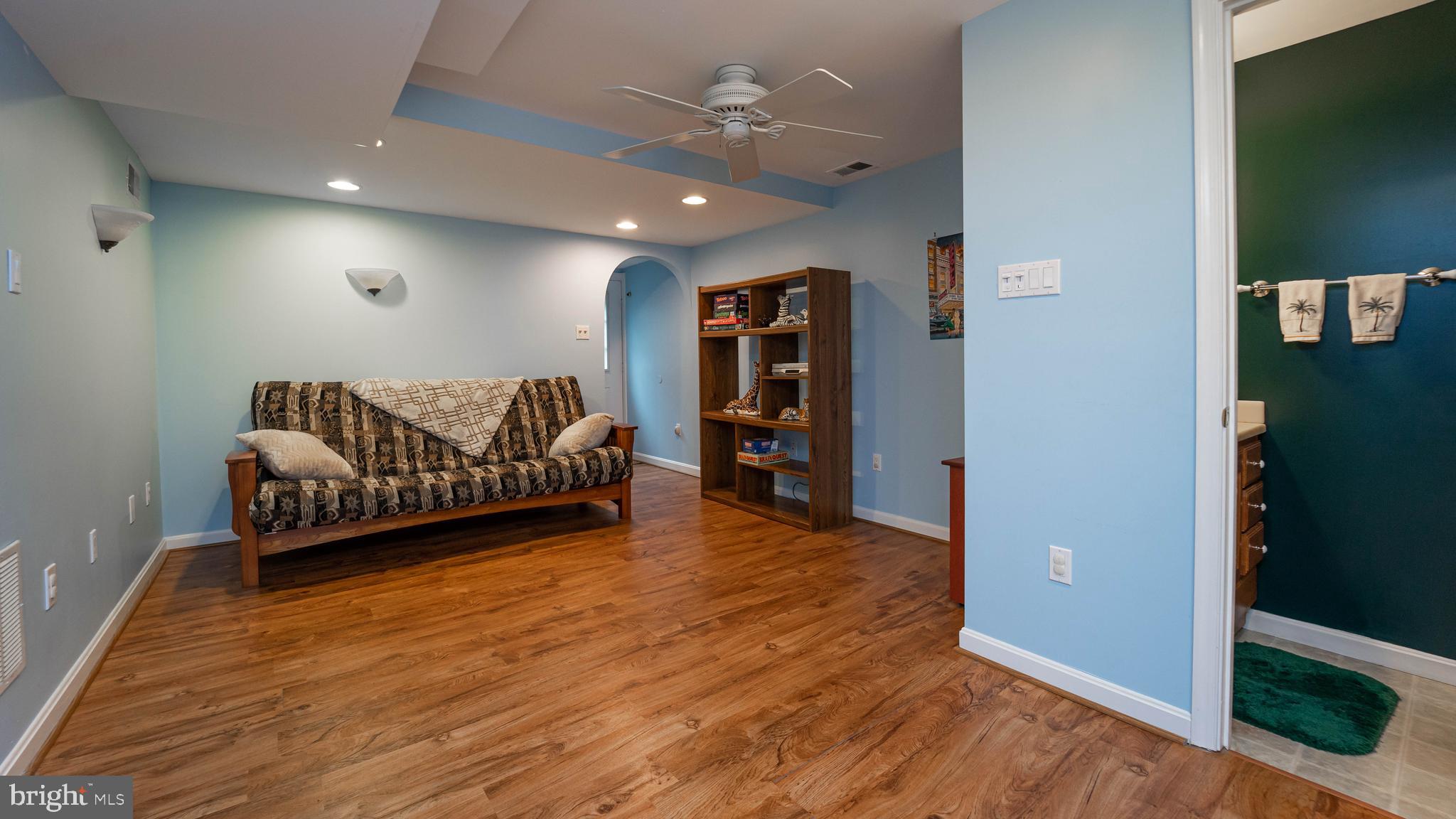 CARRIAGE HILL - Residential