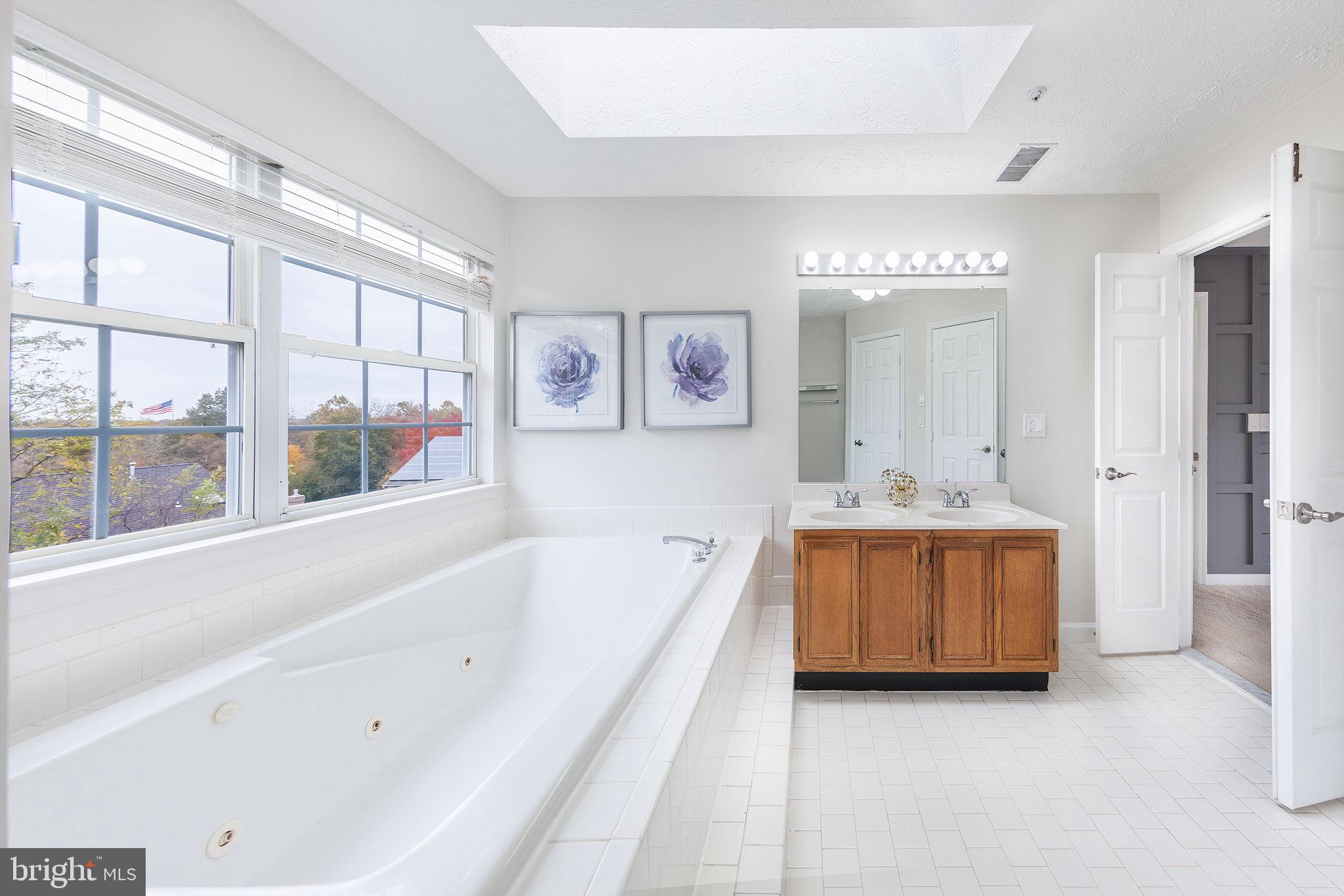 ARAGONA VILLAGE - Residential