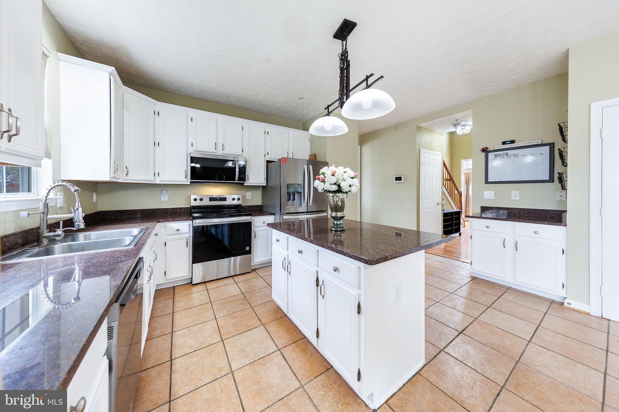 ARAGONA VILLAGE - Residential