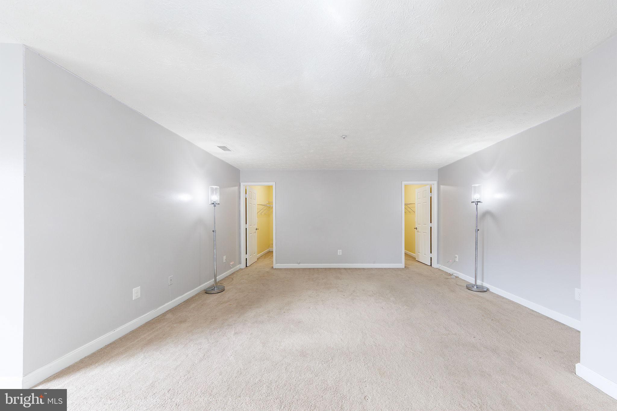 ARAGONA VILLAGE - Residential