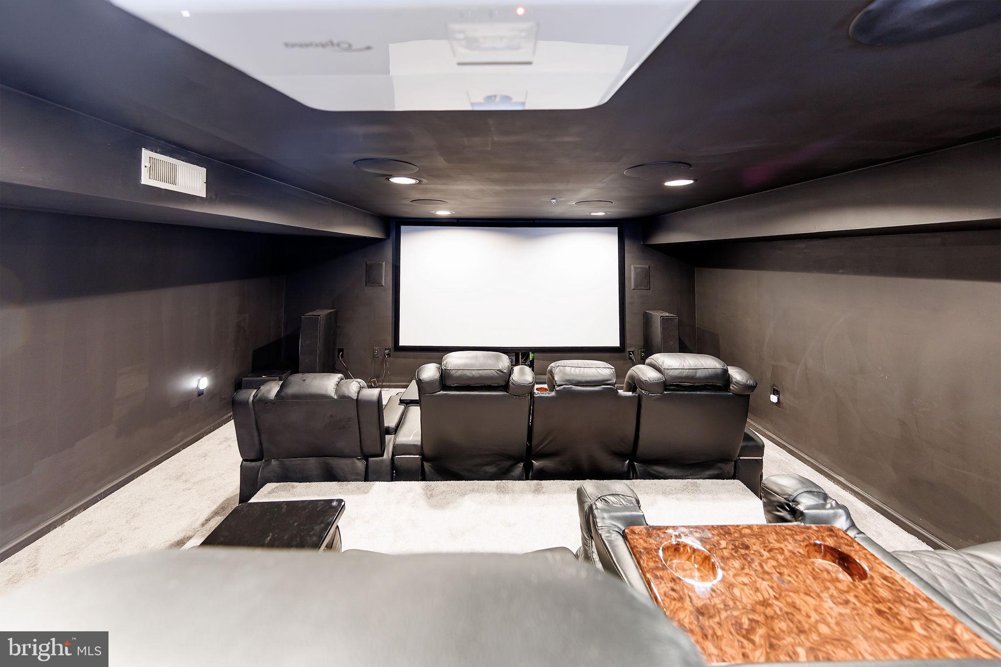 ARAGONA VILLAGE - Residential