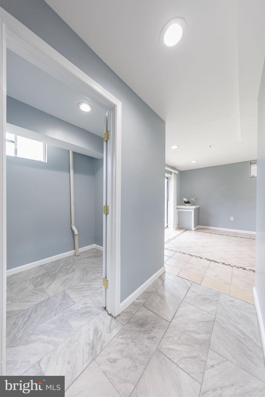 ARAGONA VILLAGE - Residential