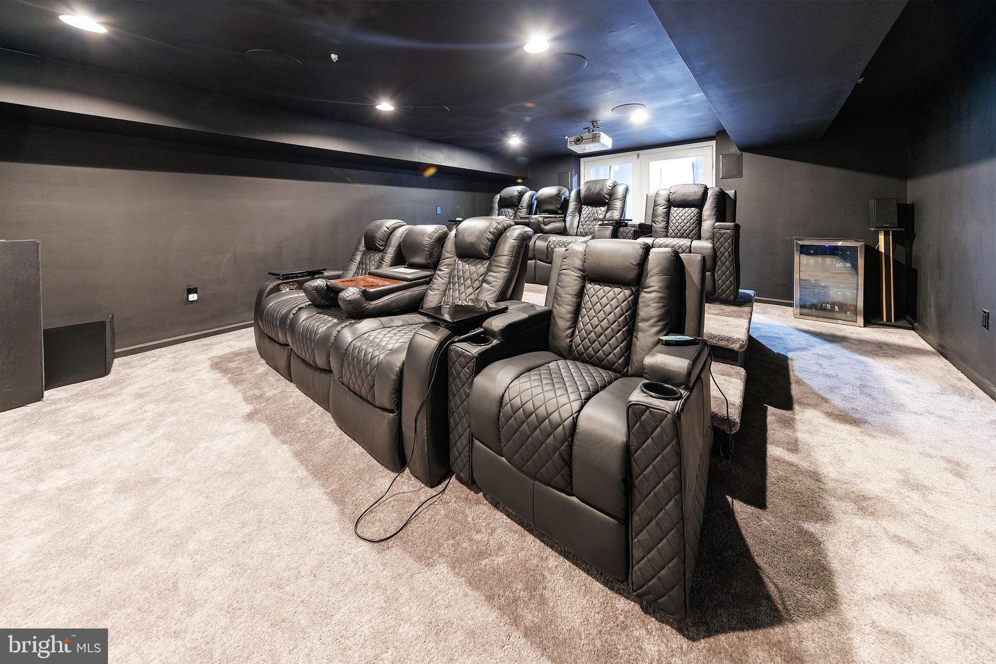 ARAGONA VILLAGE - Residential