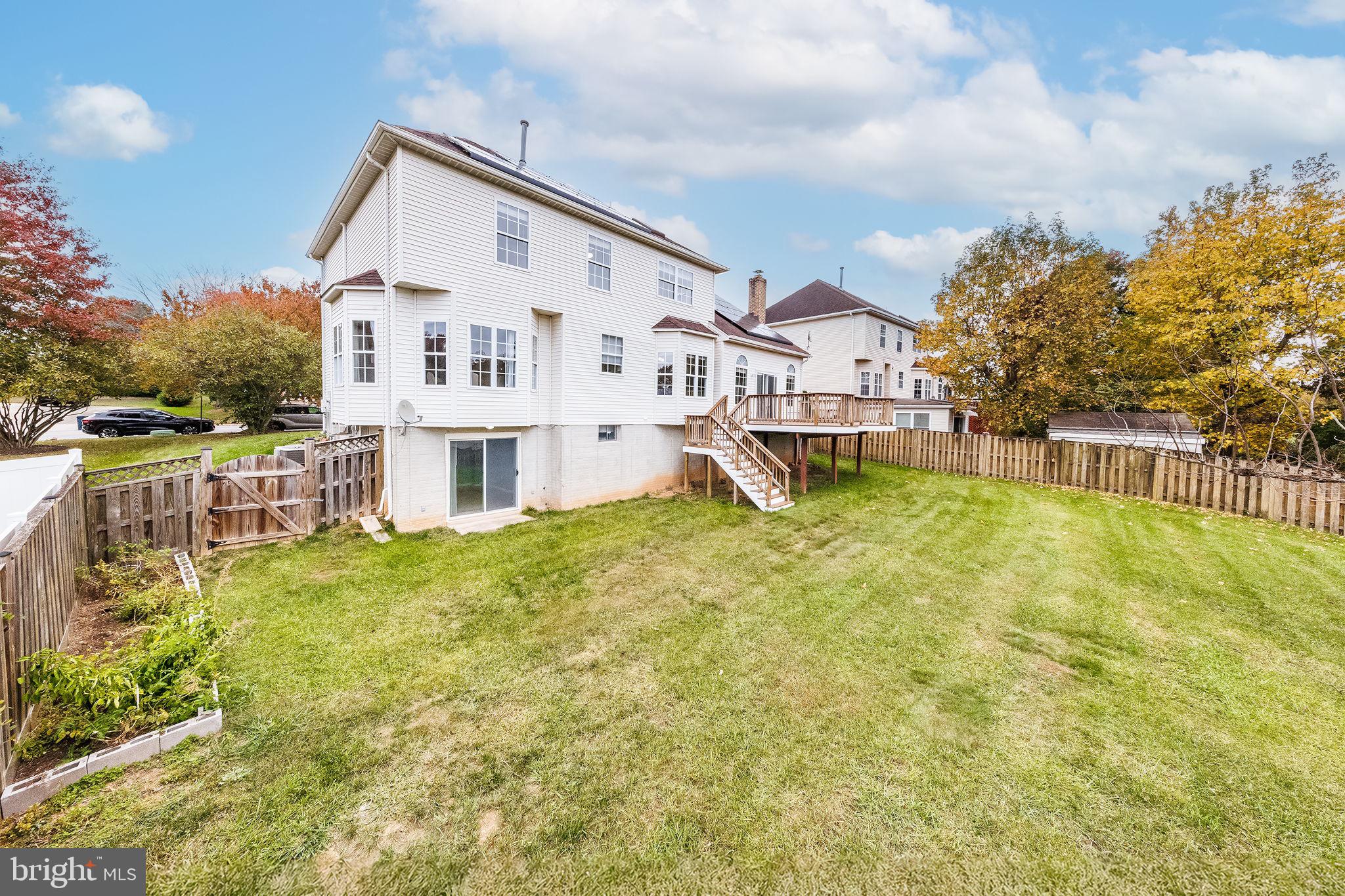 ARAGONA VILLAGE - Residential