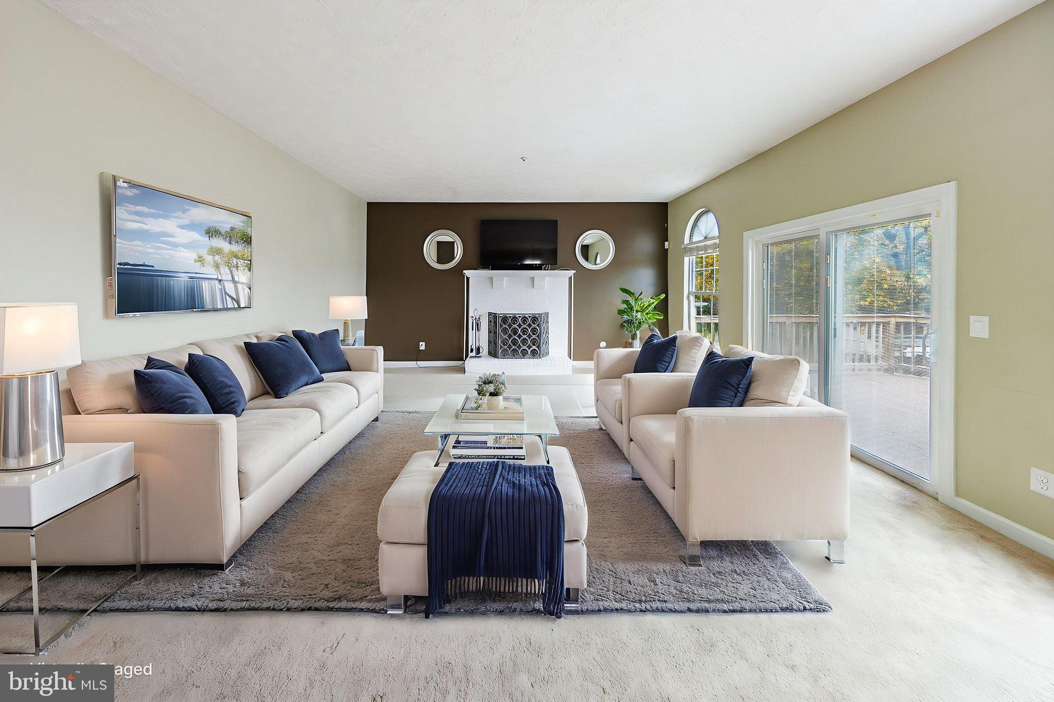 ARAGONA VILLAGE - Residential