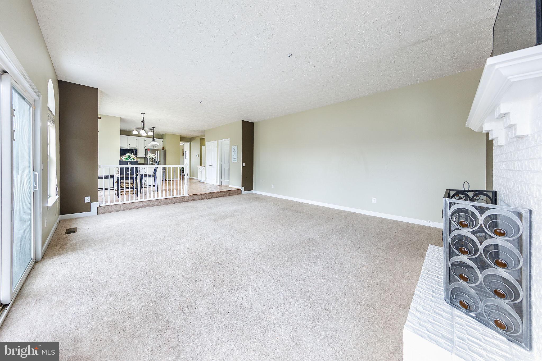 ARAGONA VILLAGE - Residential