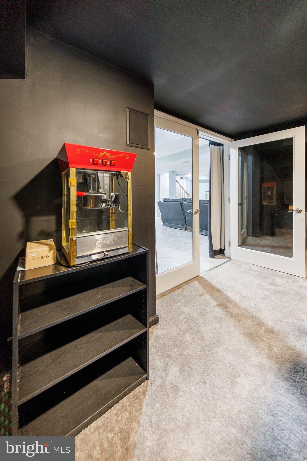 ARAGONA VILLAGE - Residential