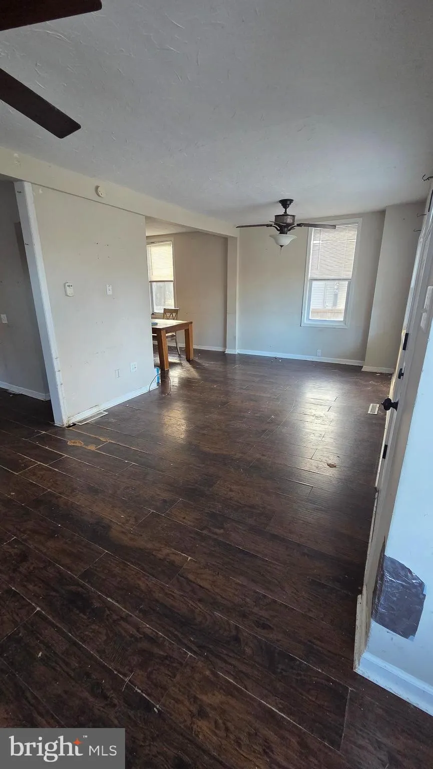 York, Pennsylvania 17408, United States, 4 Bedrooms Bedrooms, ,2 BathroomsBathrooms,Residential,Active,254530