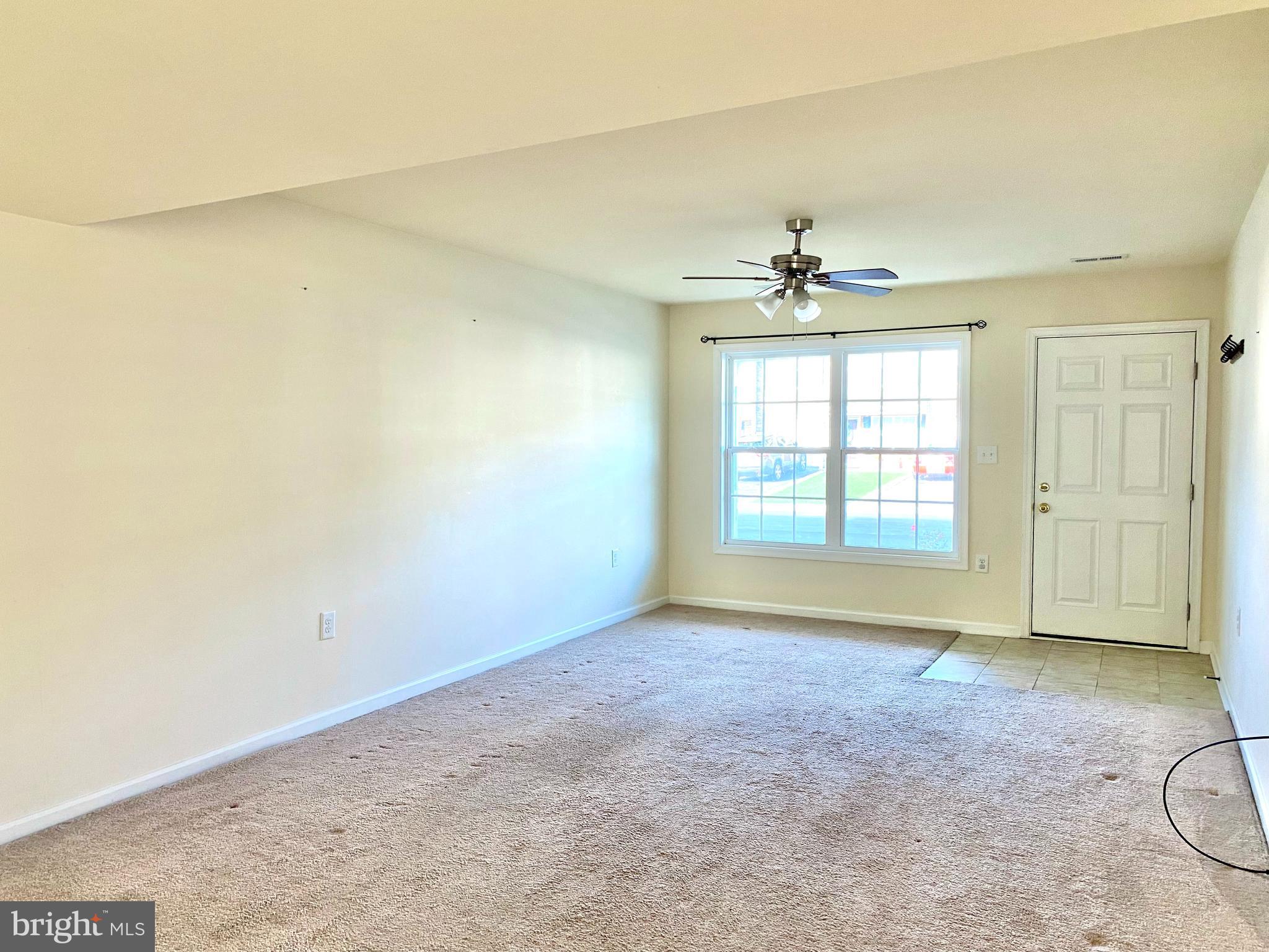 THE TOWNES AT OAKHURST - Residential Lease