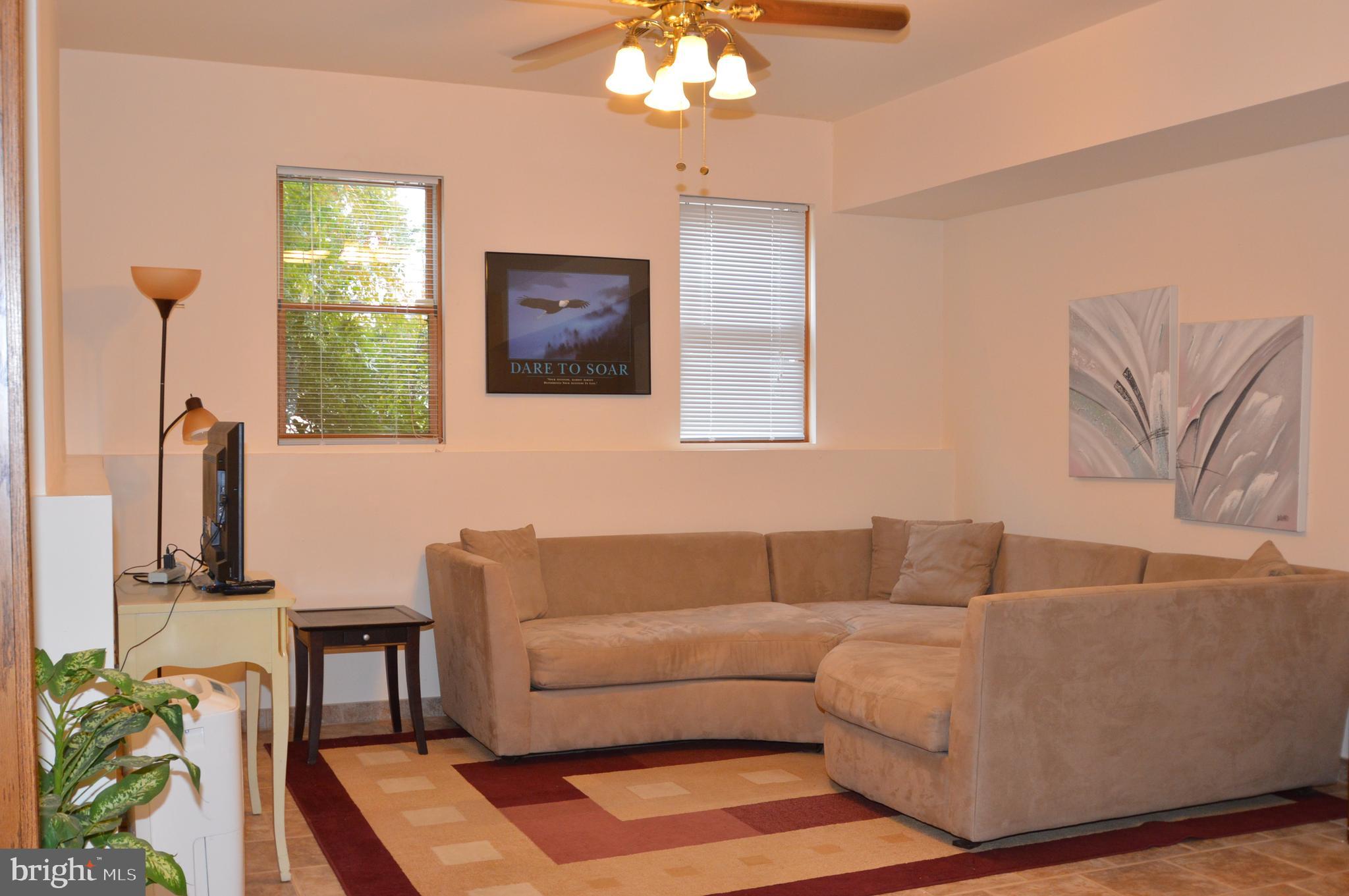 WILLOW SPRINGS - Residential Lease