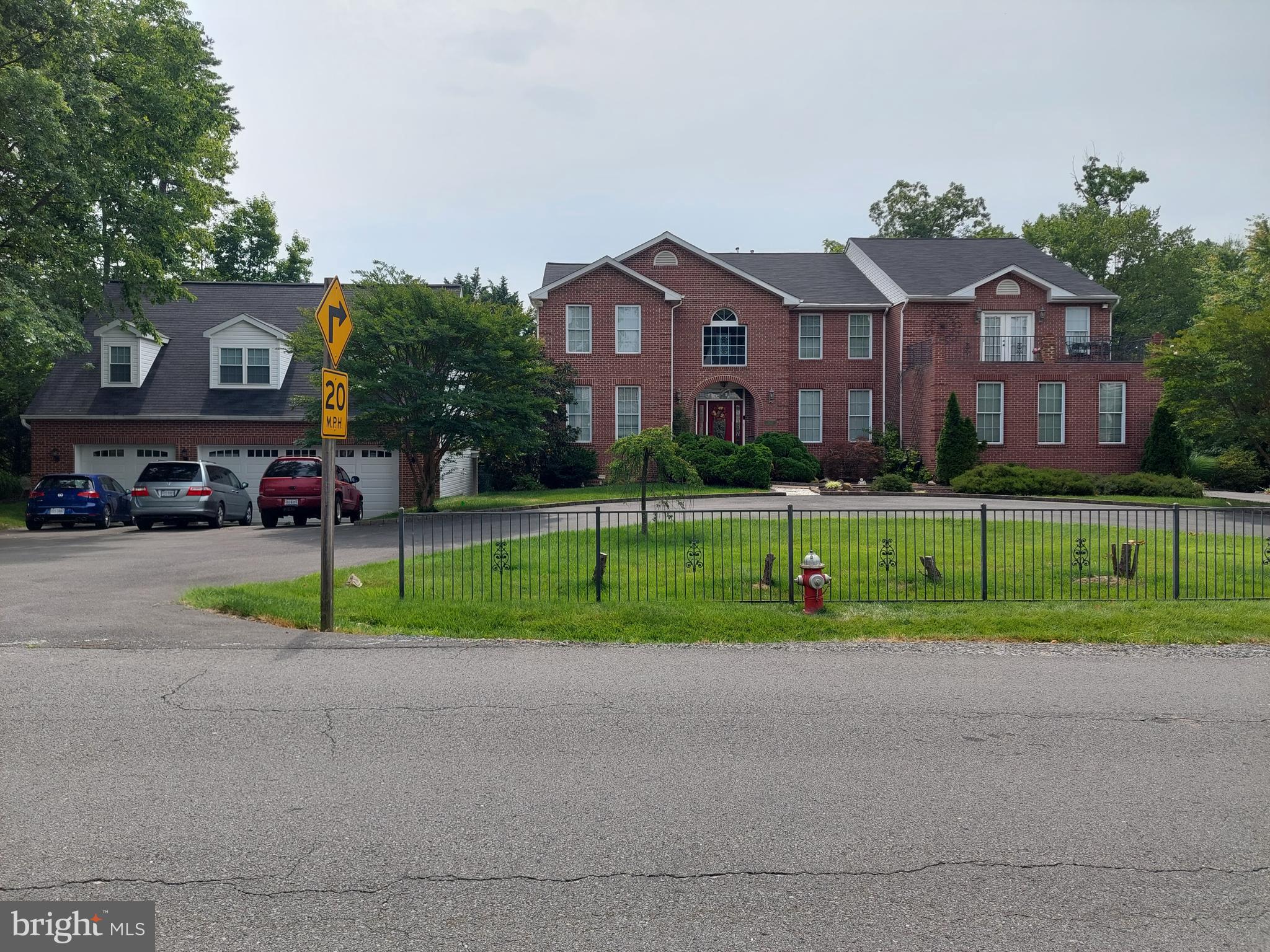 WILLOW SPRINGS - Residential Lease