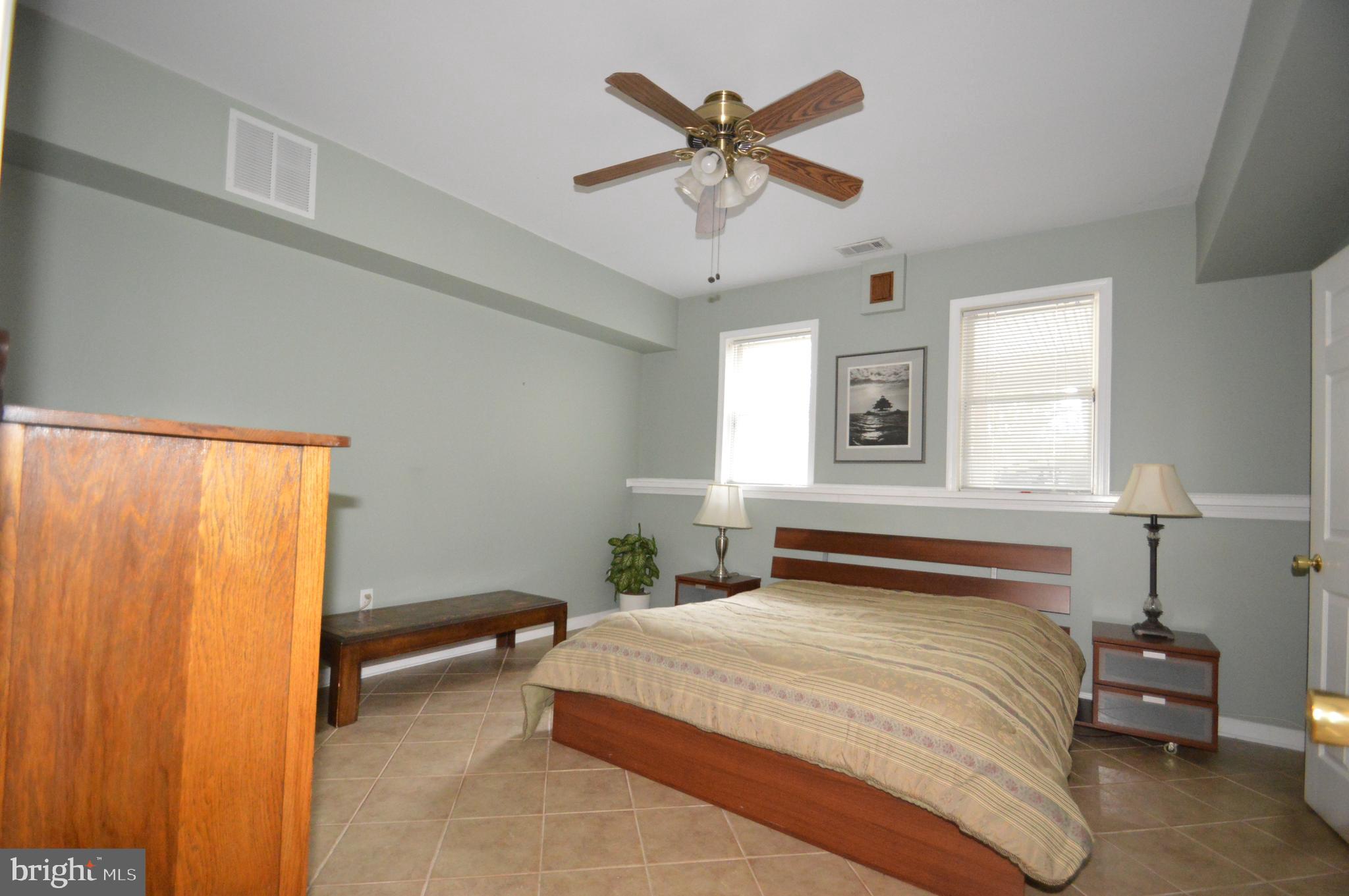 WILLOW SPRINGS - Residential Lease