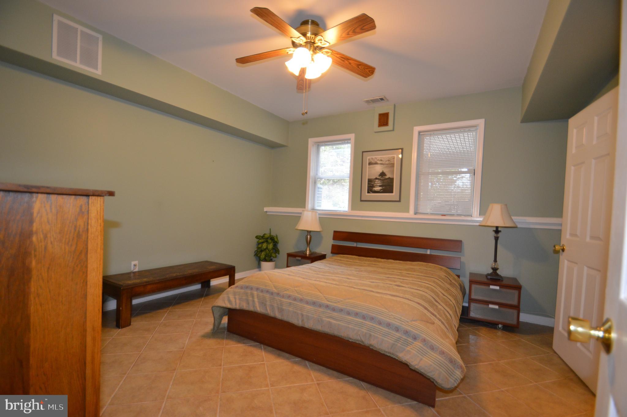 WILLOW SPRINGS - Residential Lease