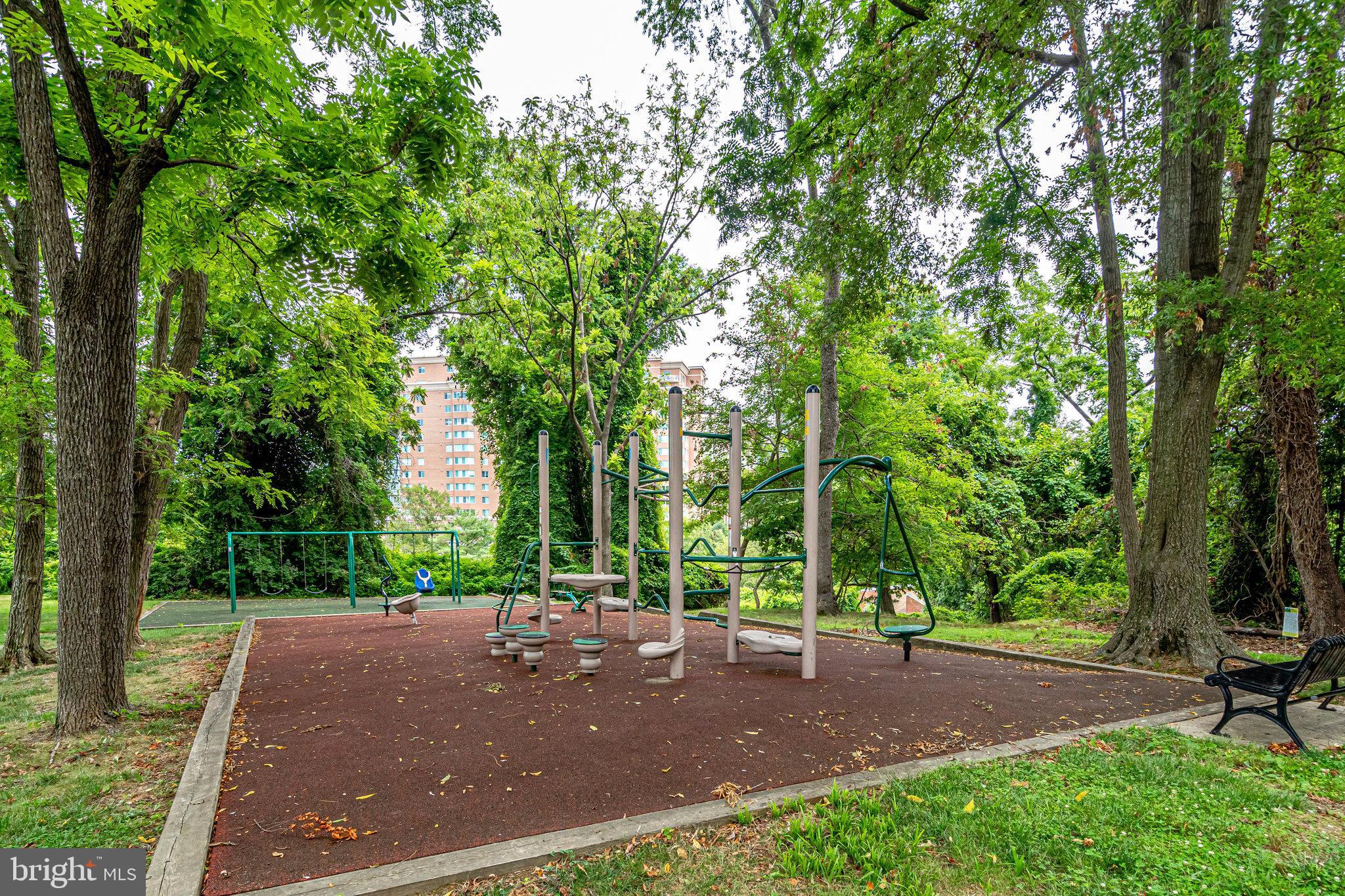 BOLLING BROOK - Residential