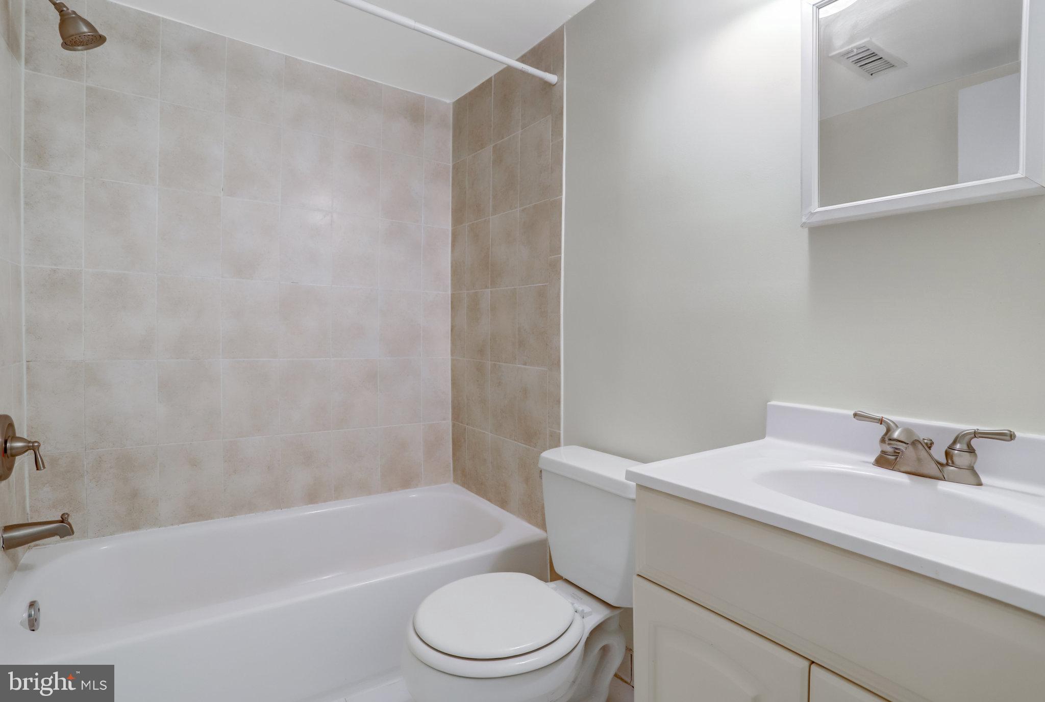 BOLLING BROOK - Residential