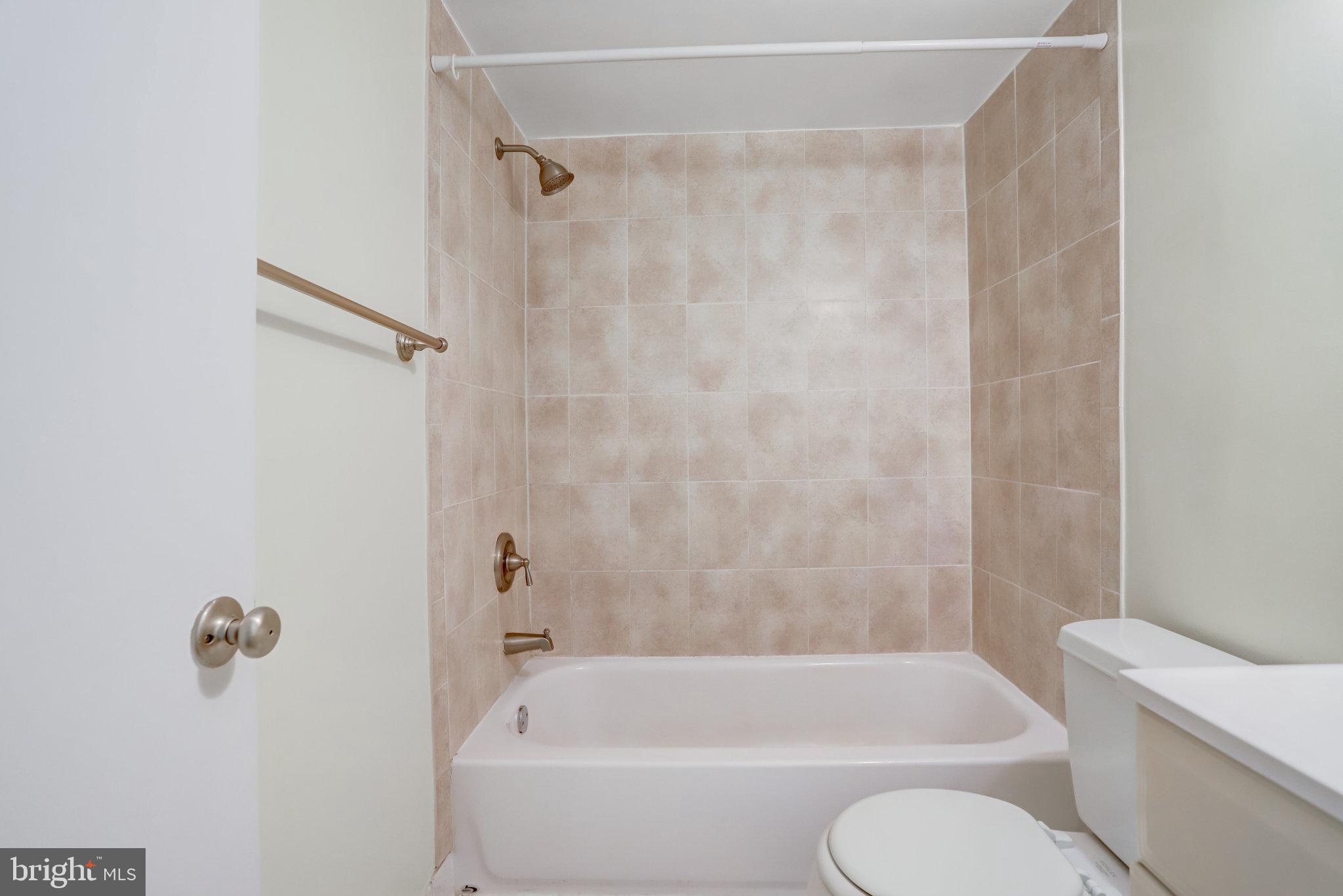 BOLLING BROOK - Residential