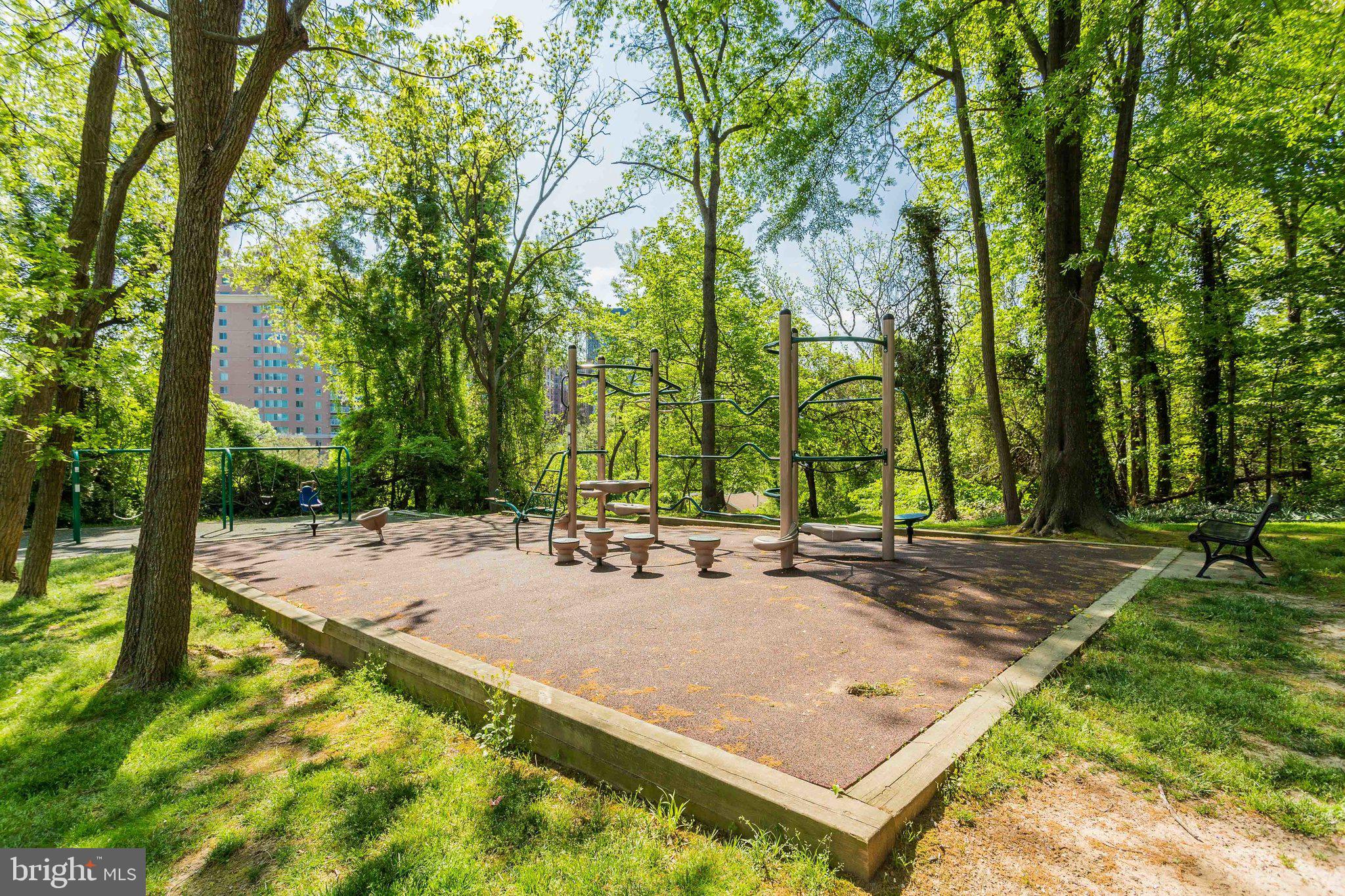 BOLLING BROOK - Residential