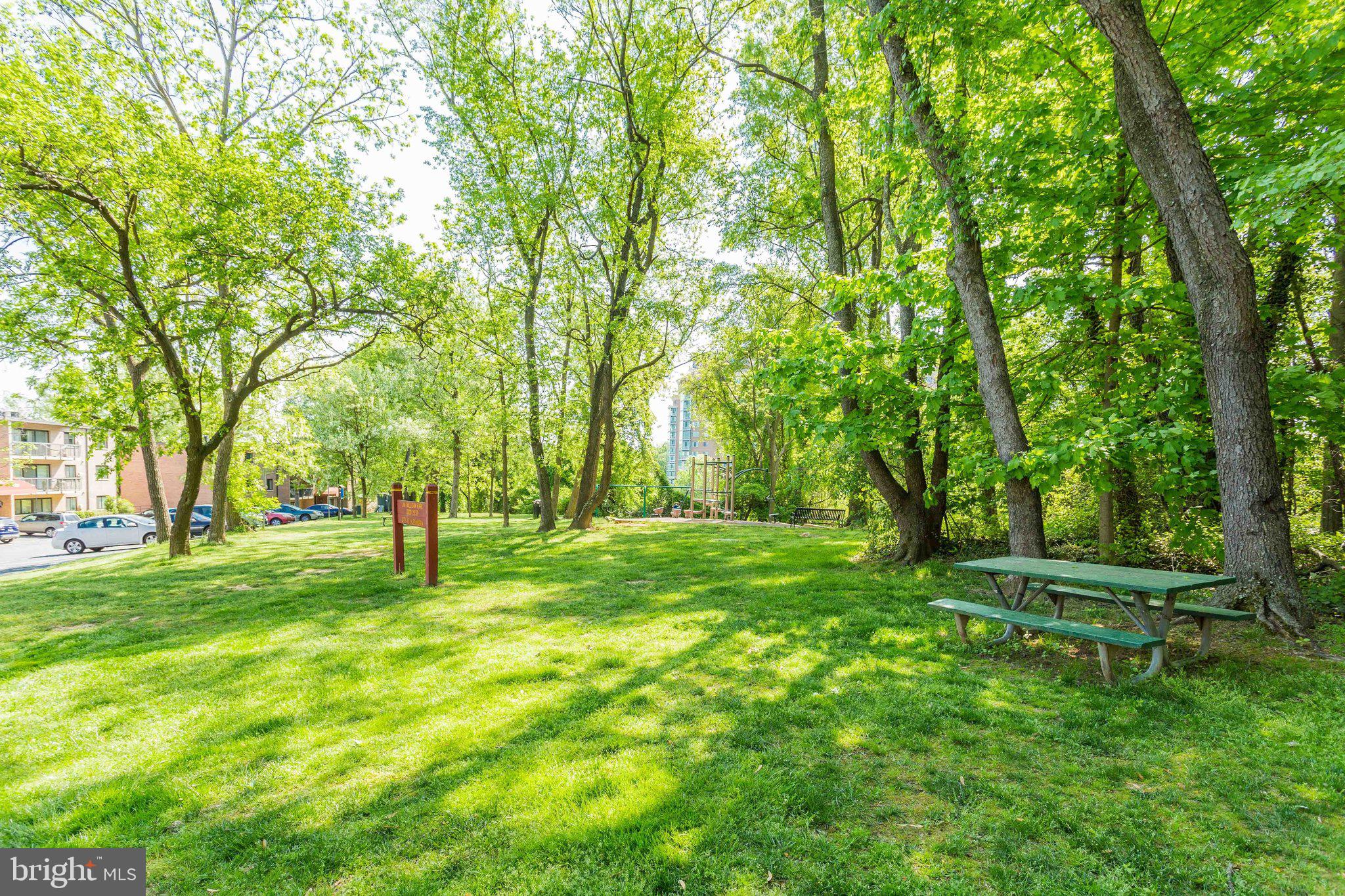BOLLING BROOK - Residential
