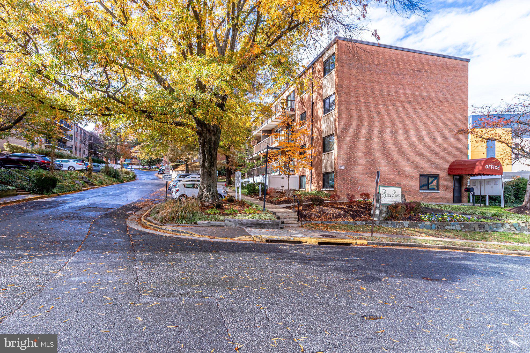 BOLLING BROOK - Residential