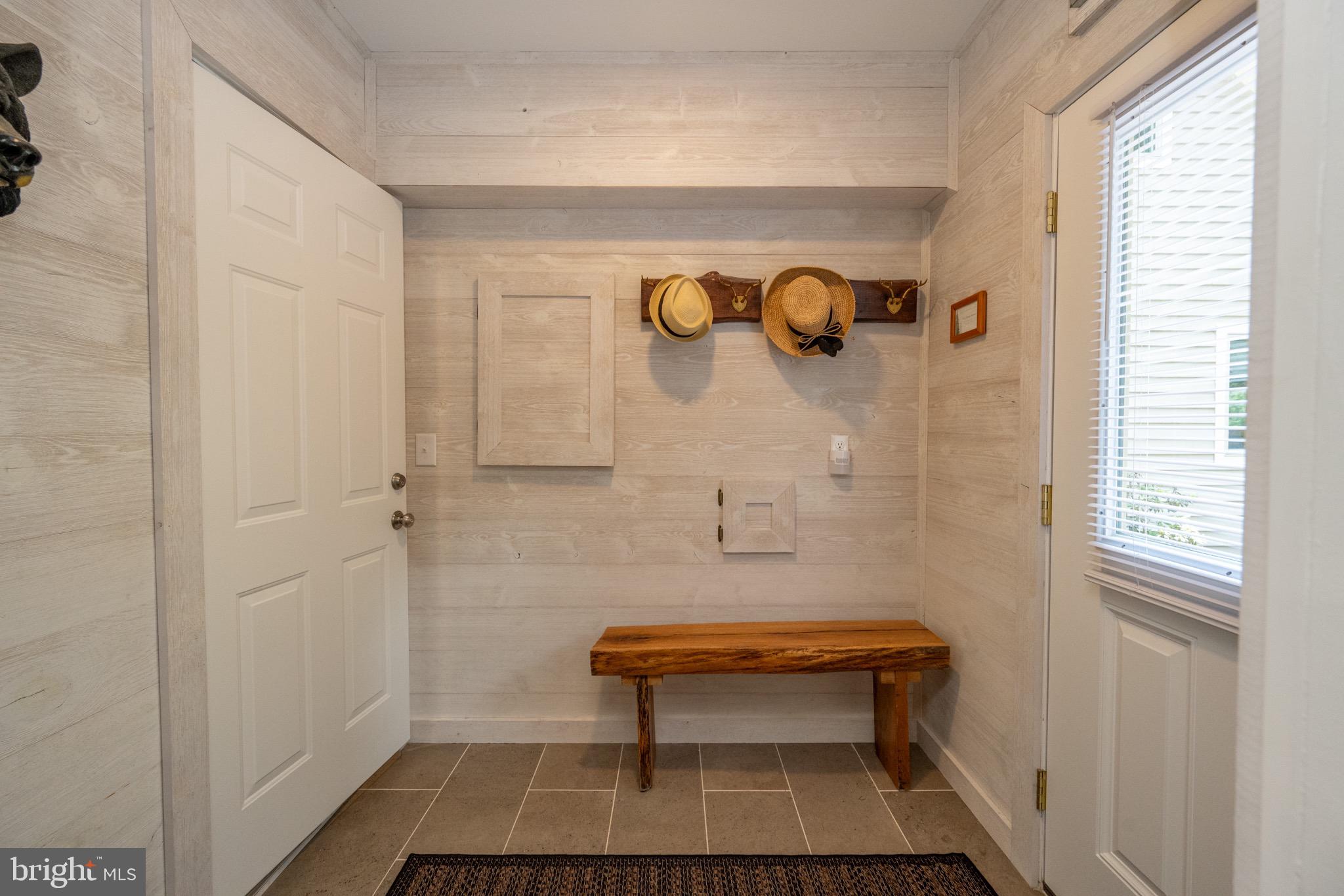 LAKE FOREST ESTATES - Residential