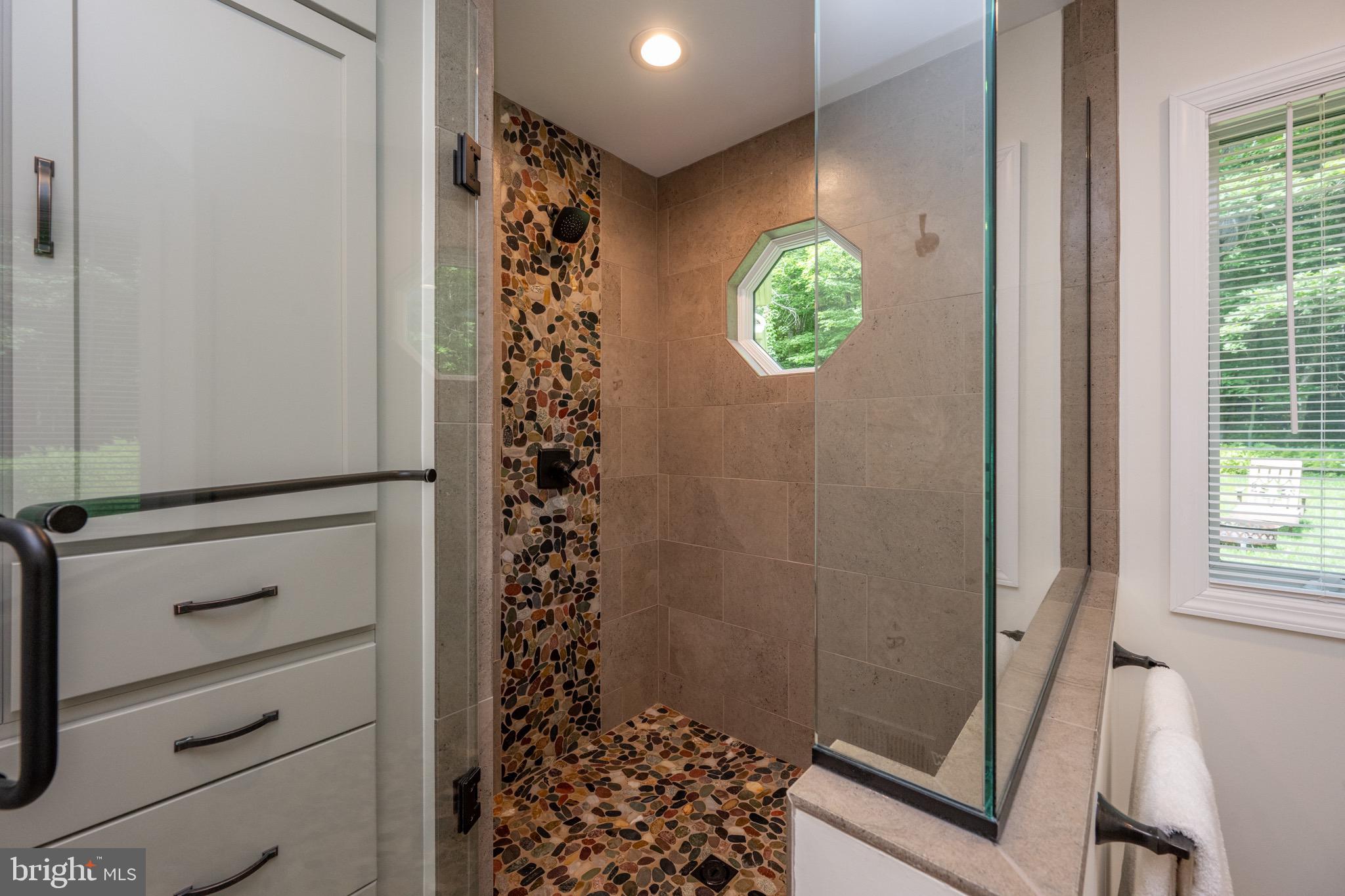 LAKE FOREST ESTATES - Residential