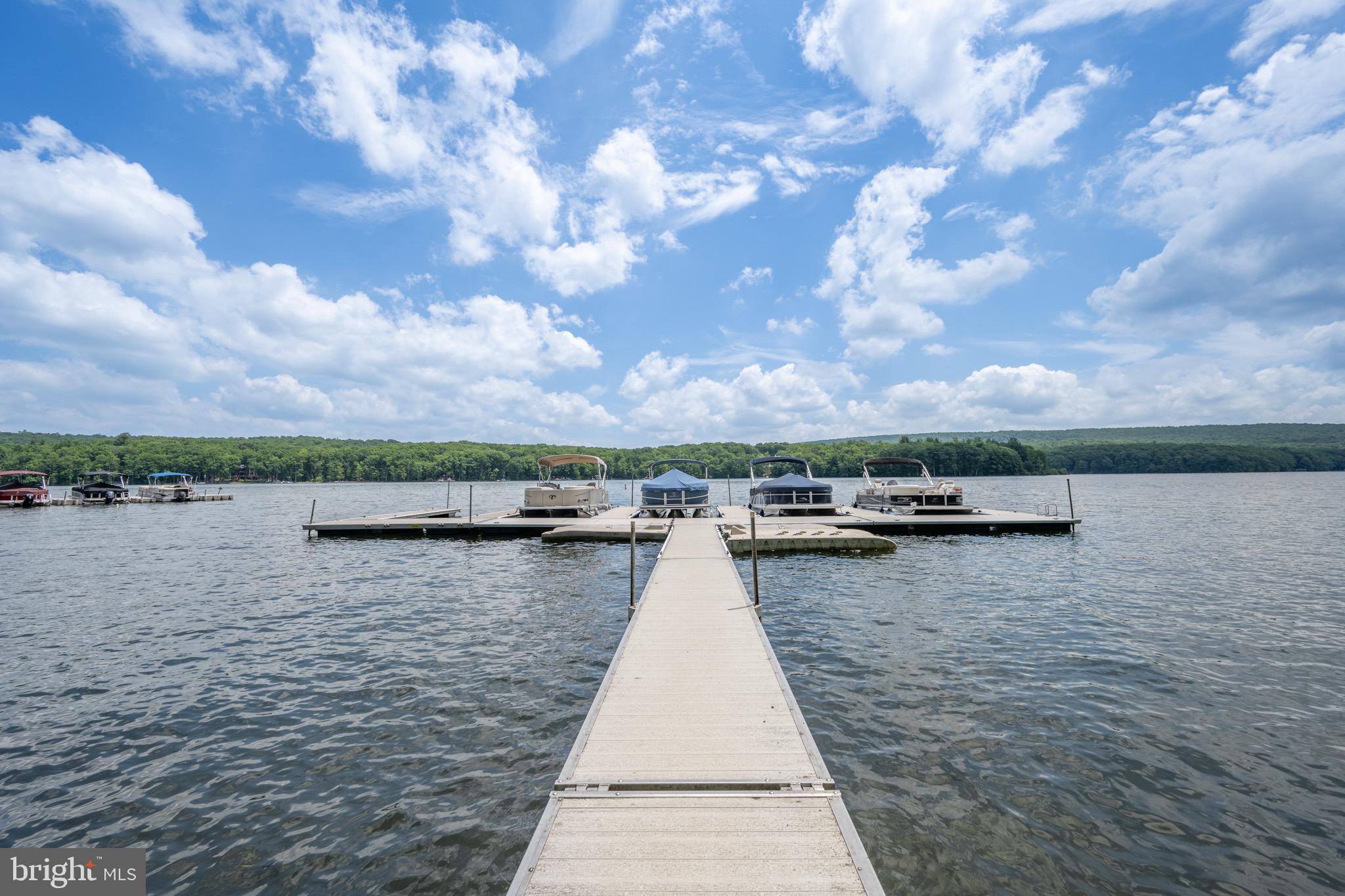 LAKE FOREST ESTATES - Residential