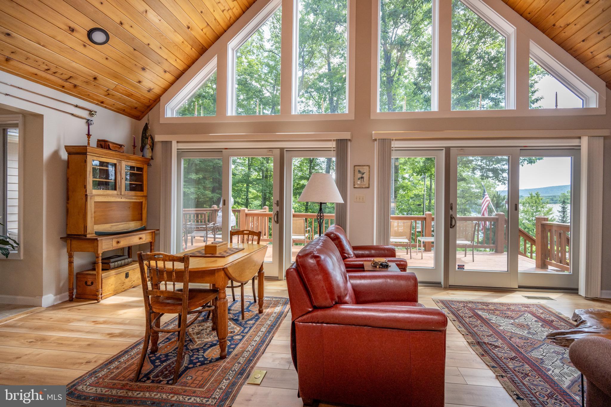 LAKE FOREST ESTATES - Residential