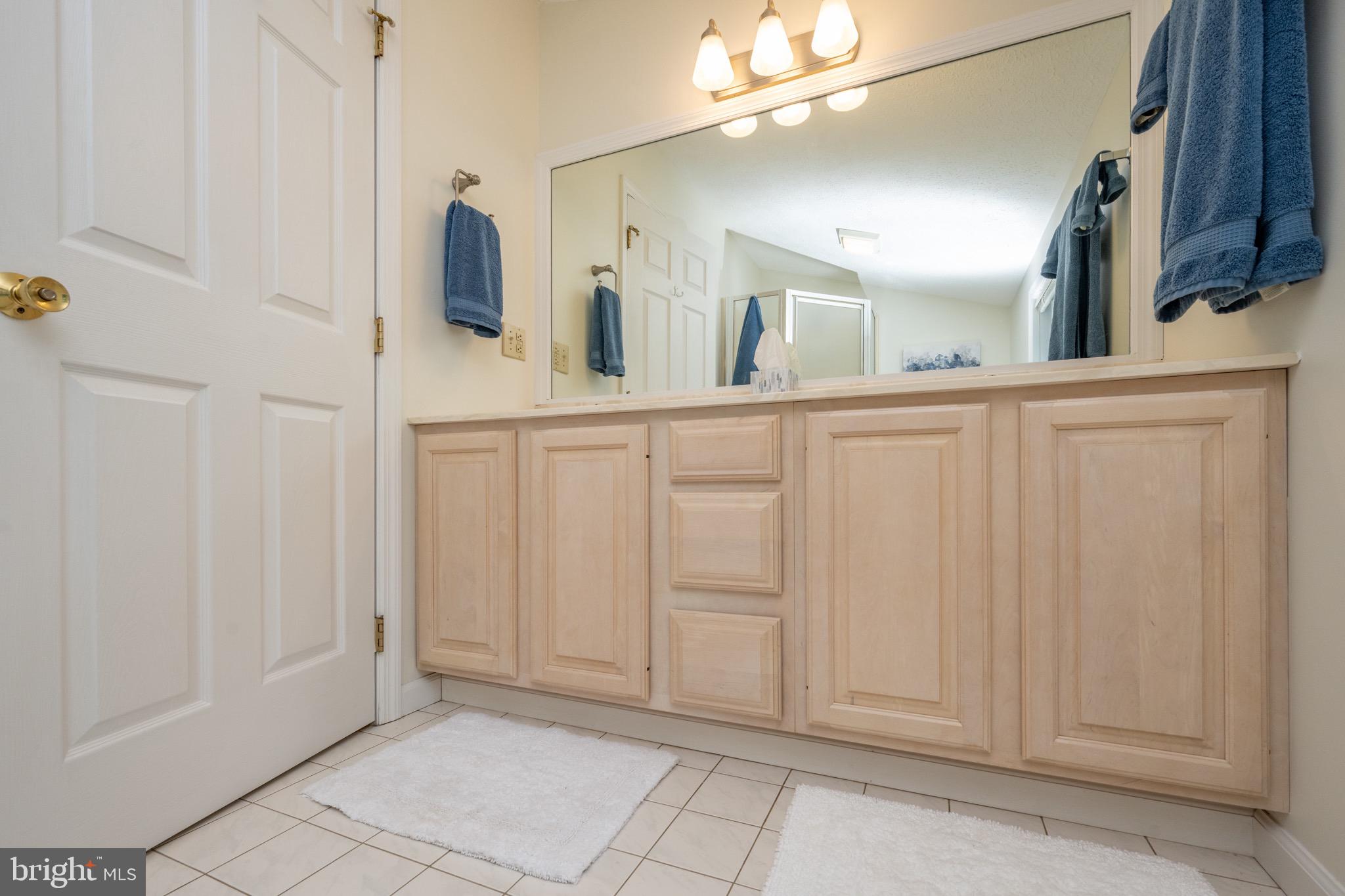 LAKE FOREST ESTATES - Residential