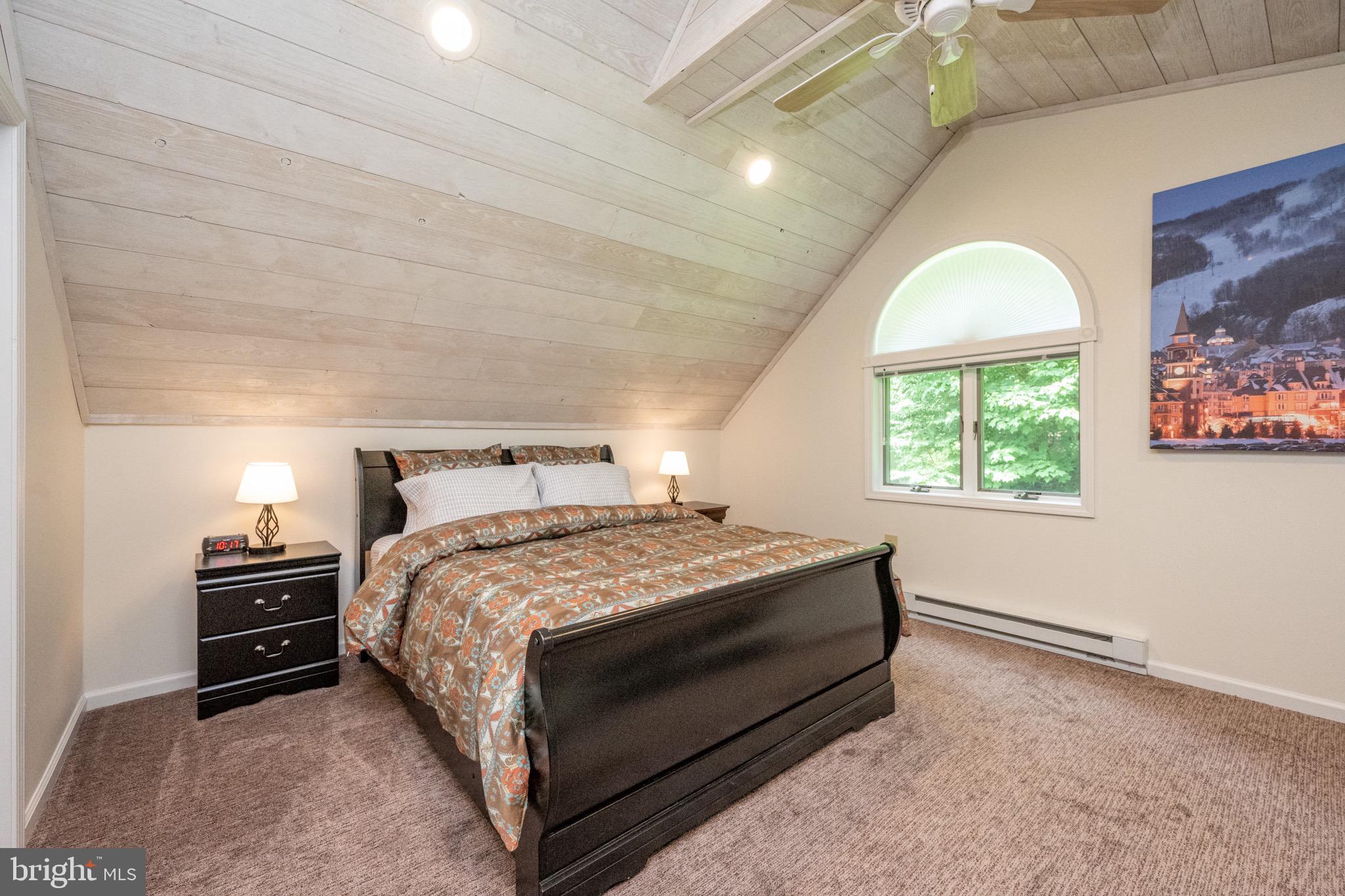 LAKE FOREST ESTATES - Residential