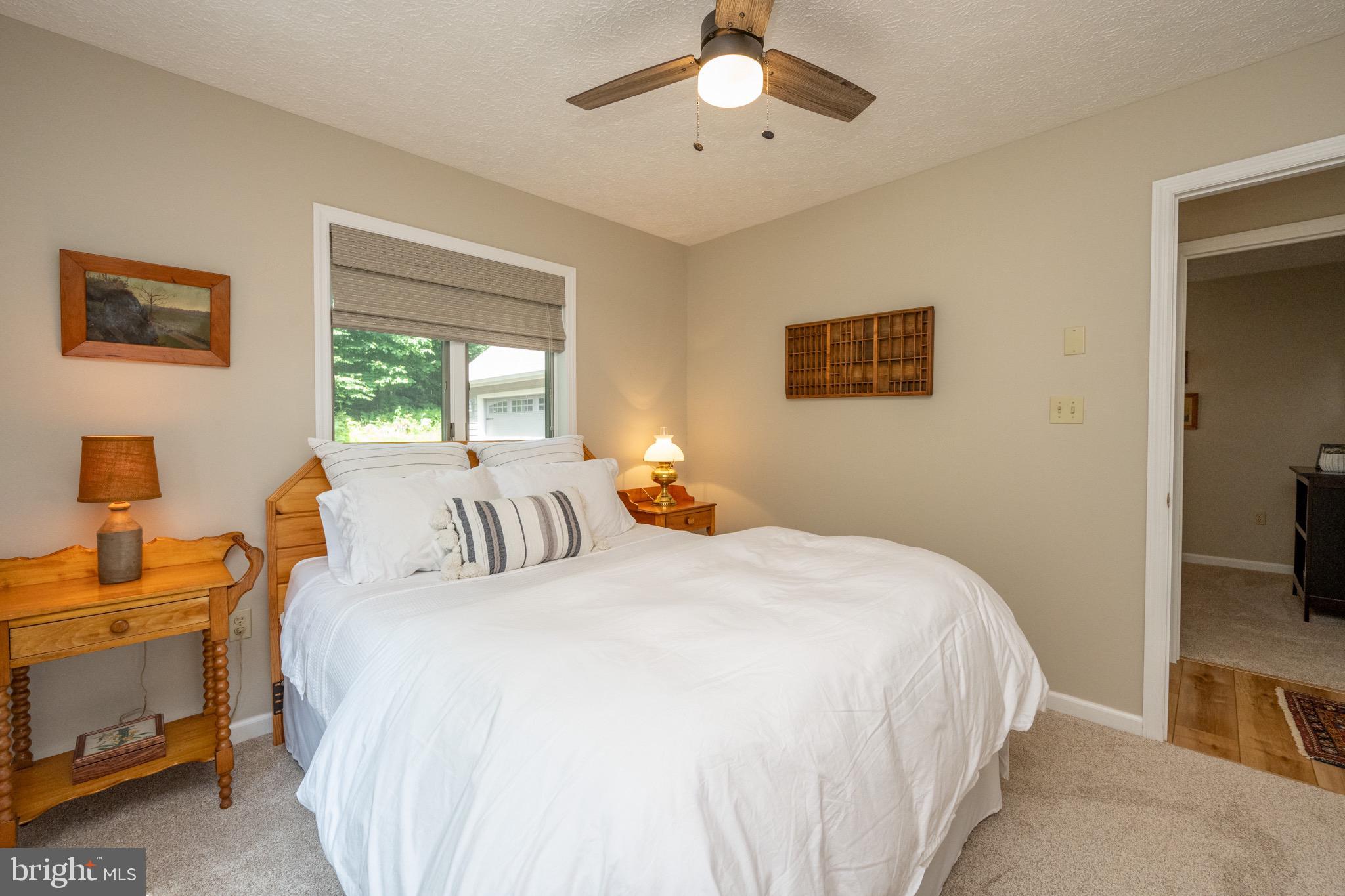 LAKE FOREST ESTATES - Residential