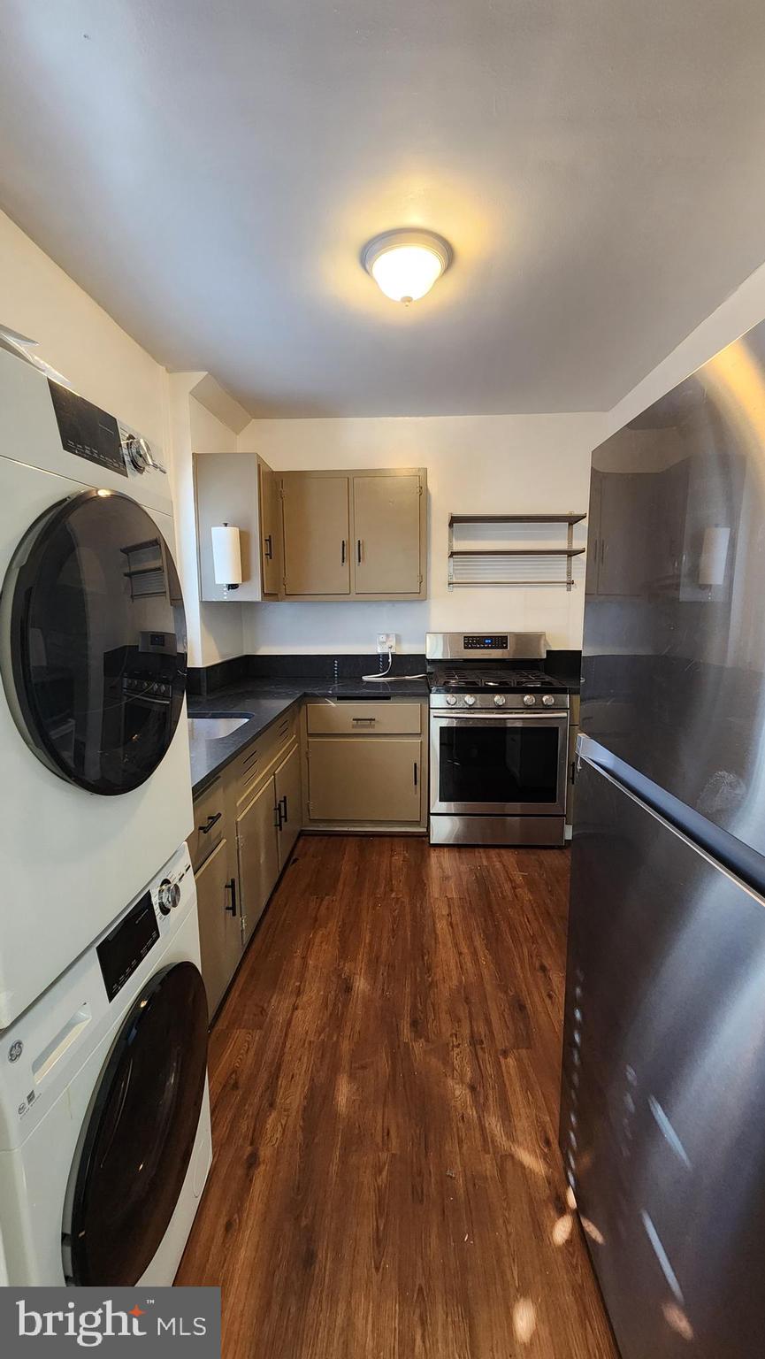 PARKFAIRFAX - Residential Lease