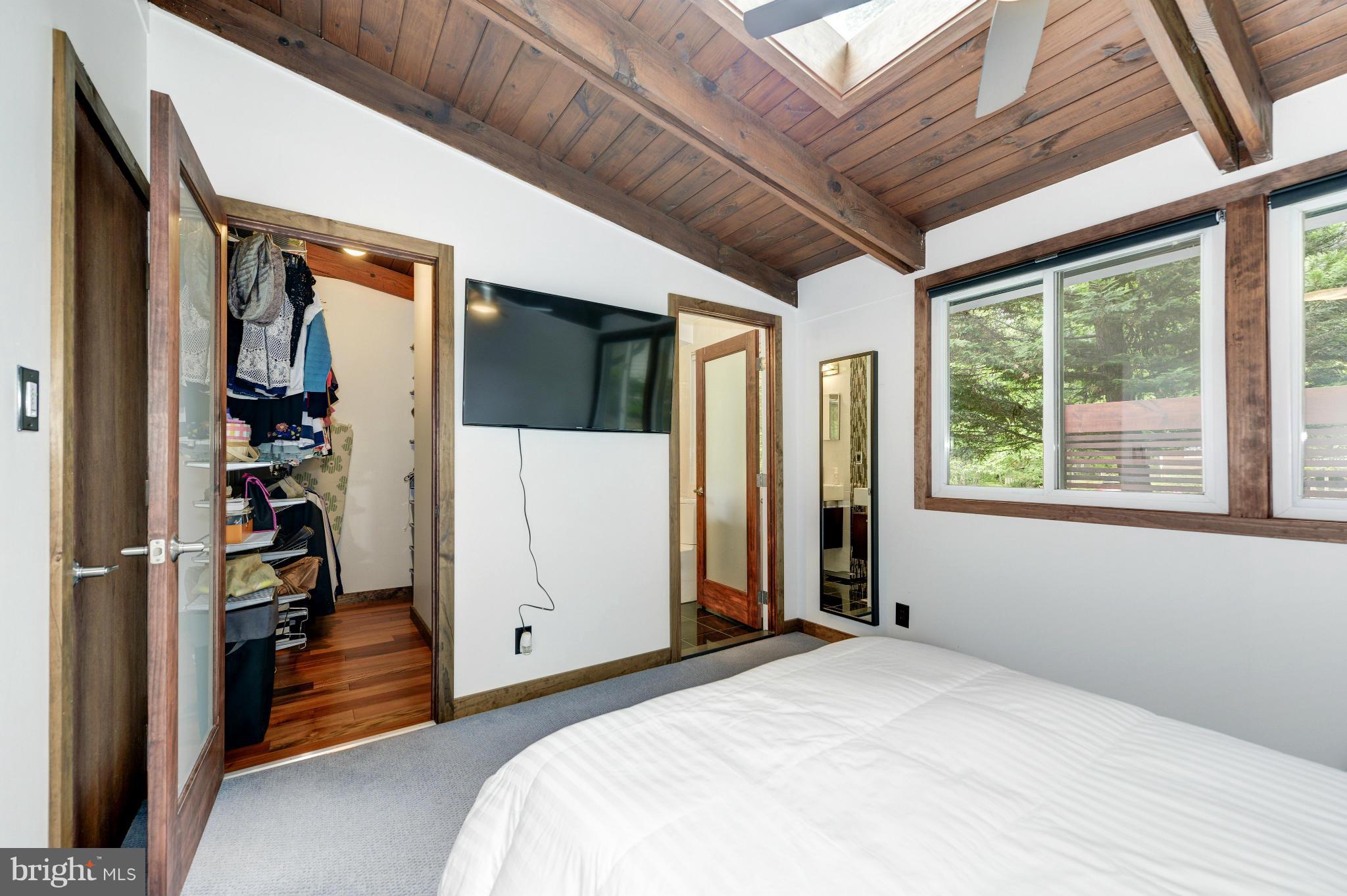 HOLMES RUN ACRES - Residential